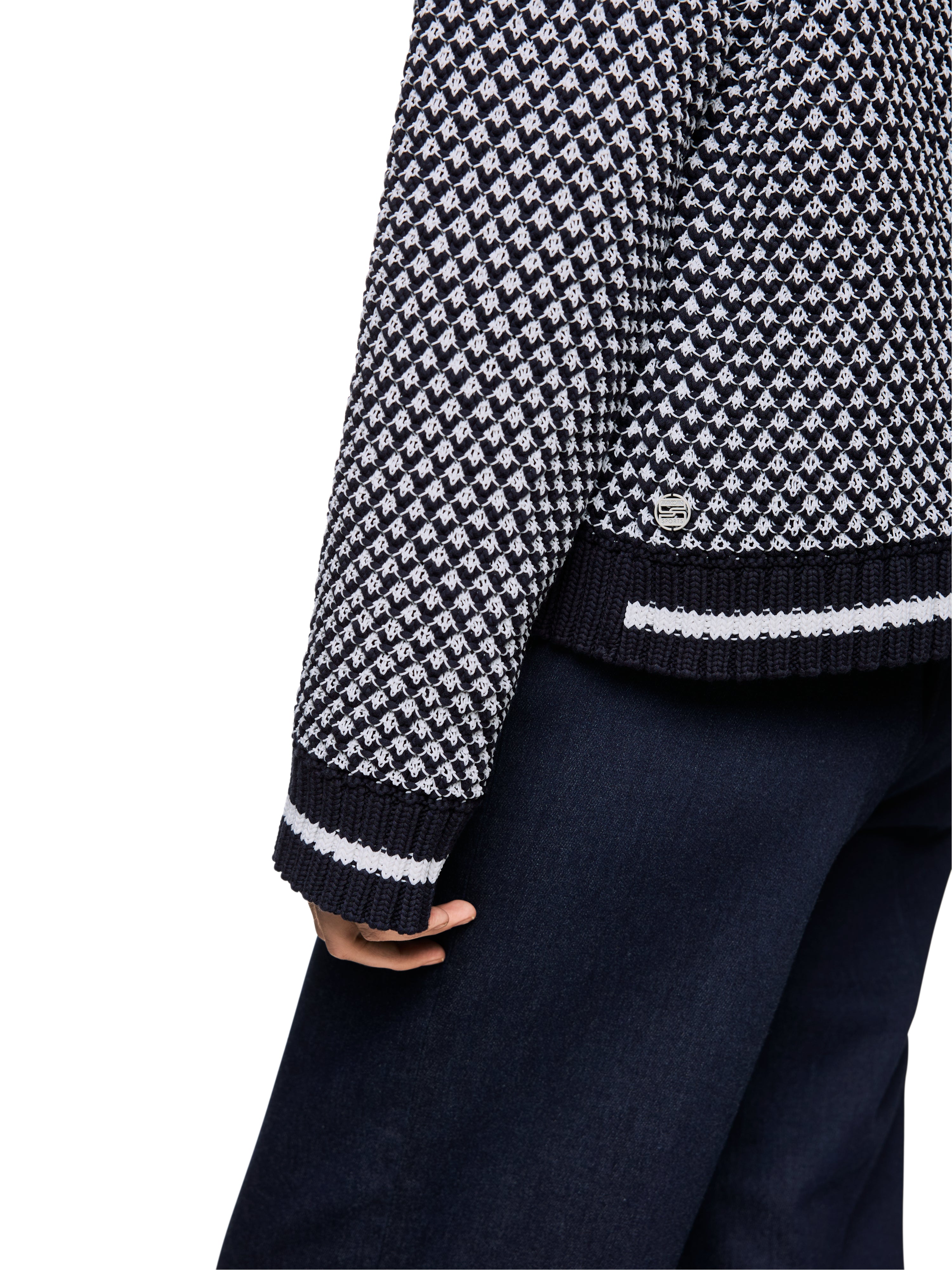 Kurzer Pullover Knitted in Germany