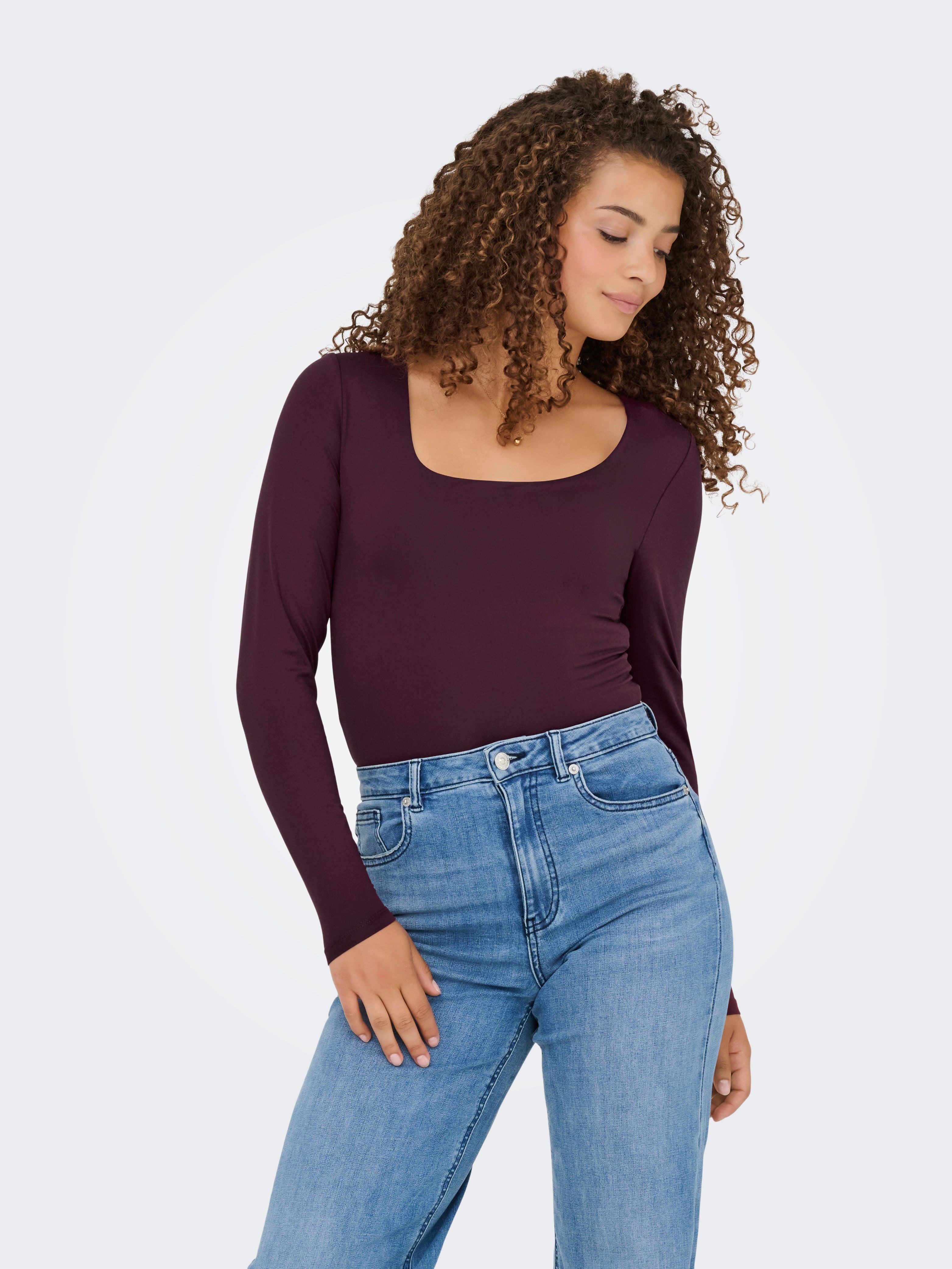 Only WAY DEEP NECK TOP