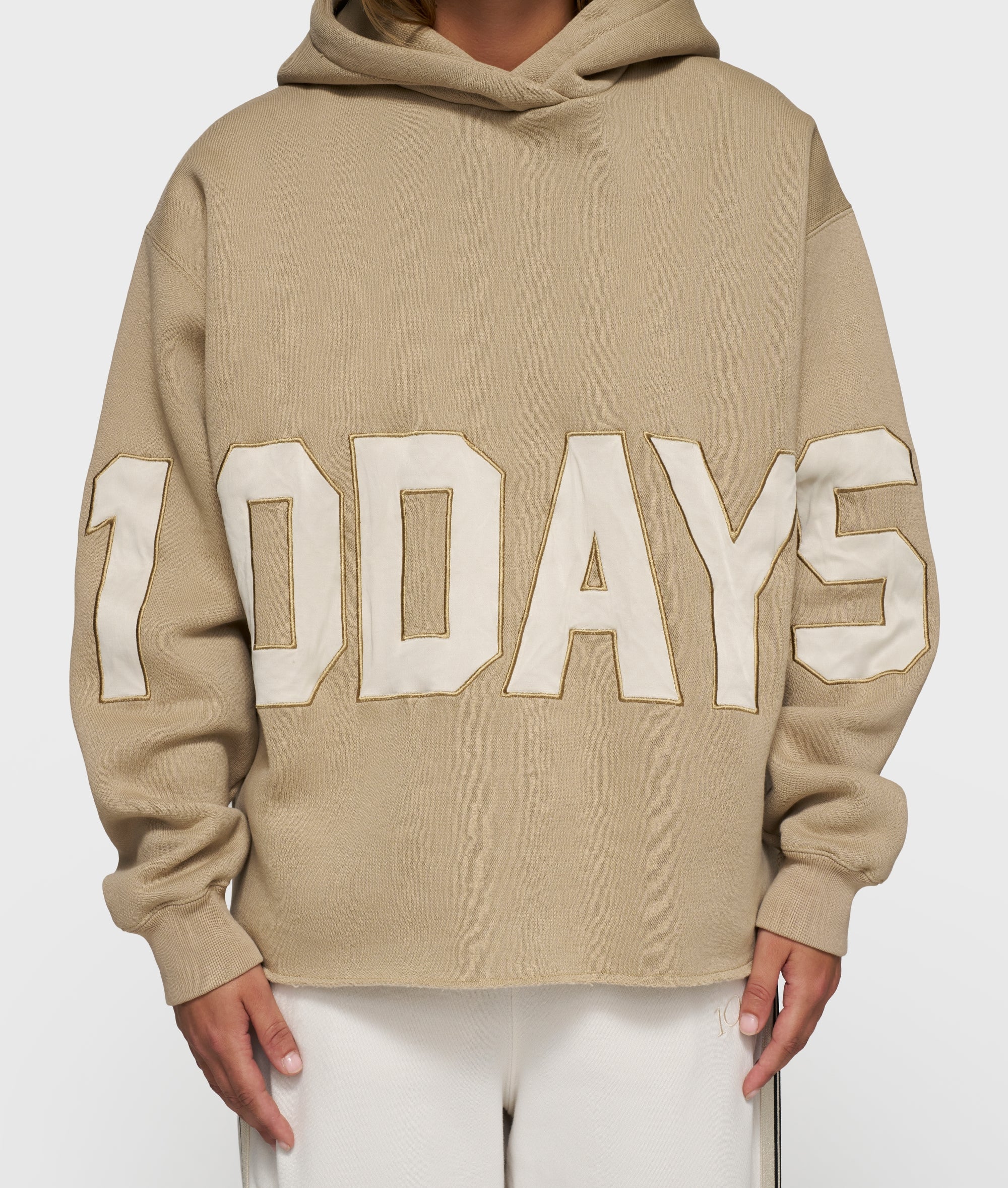 10Days statement logo hoodie