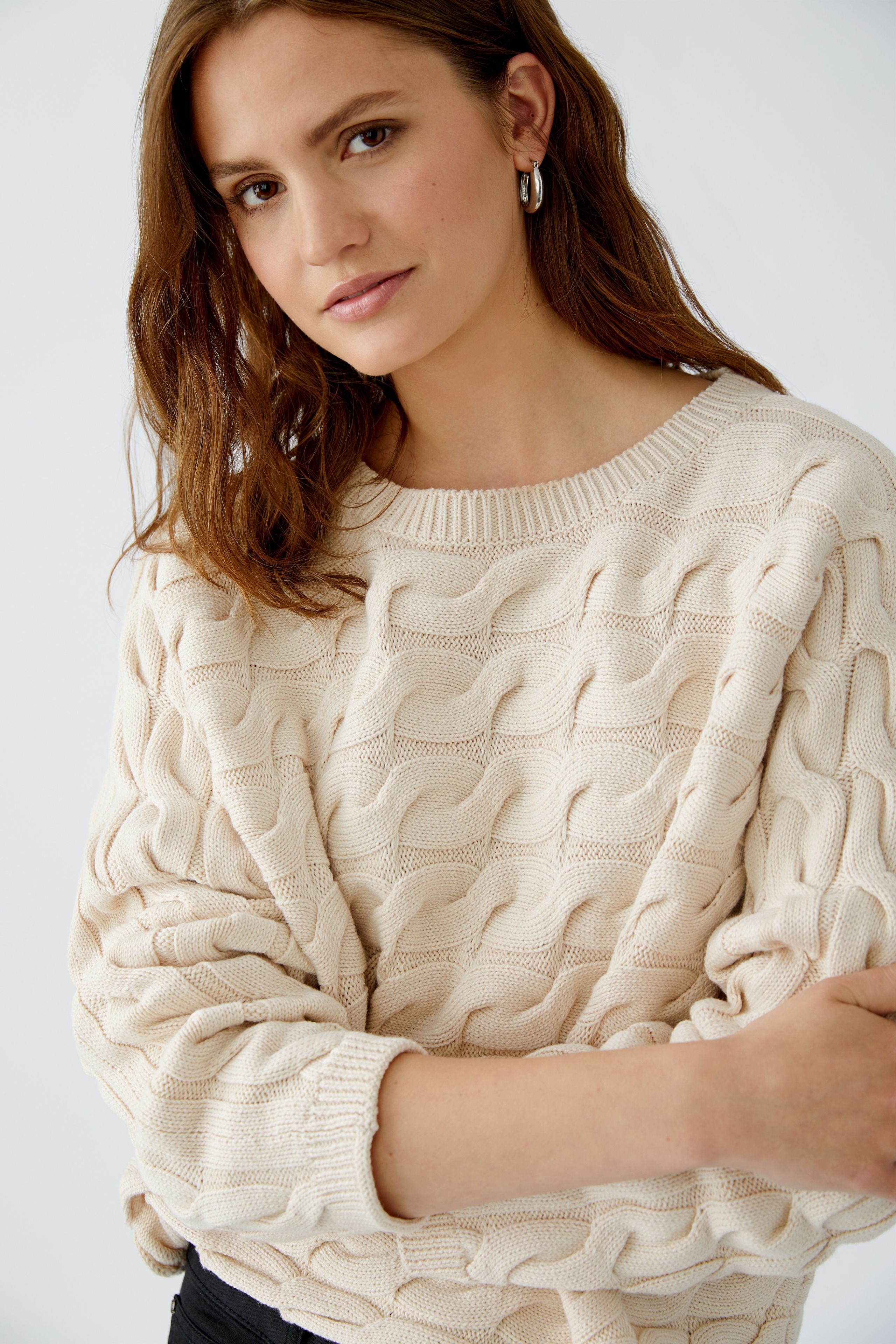 OUI SIRAH Rundhals Pullover mit Zopfmuster