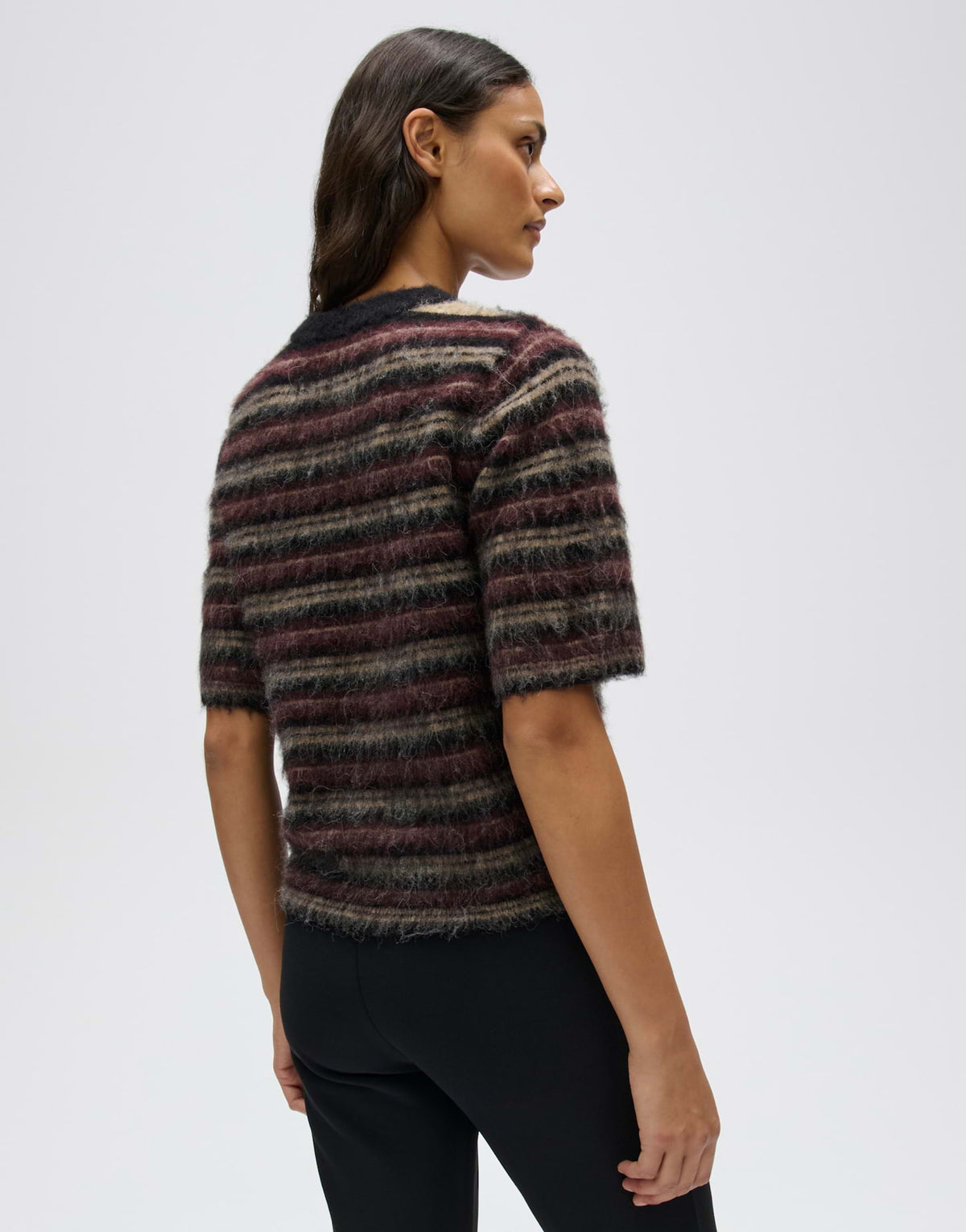 Gestreiftes Strickshirt aus flauschigem Effektgarn Slim Fit Primoro