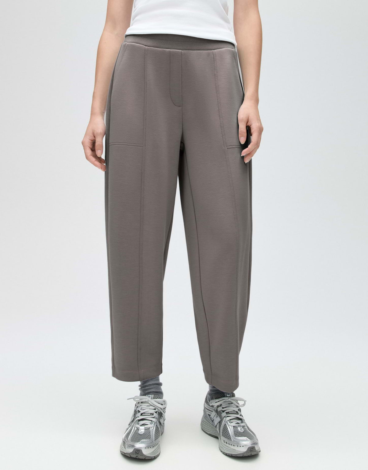 Verkürzte Jogpants aus weichem Sweat Myha club barrel