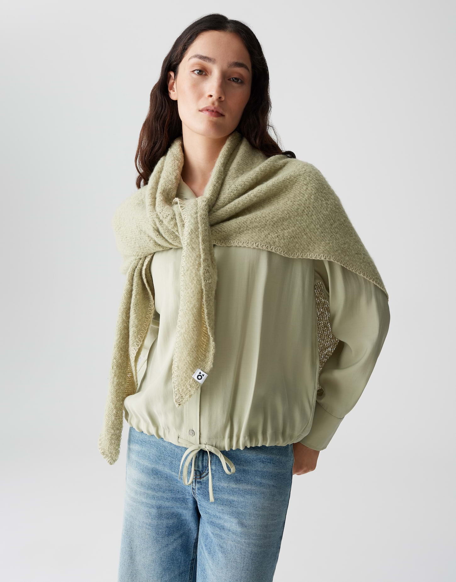 OPUS Dreieckstuch aus Bouclé Strick Amadsi