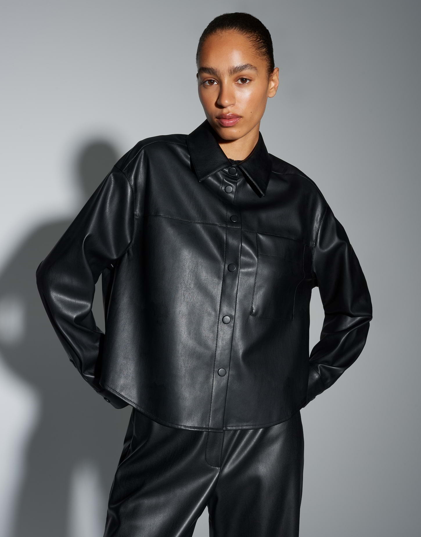 OPUS Regular Hemdbluse in Lederoptik Fedgy