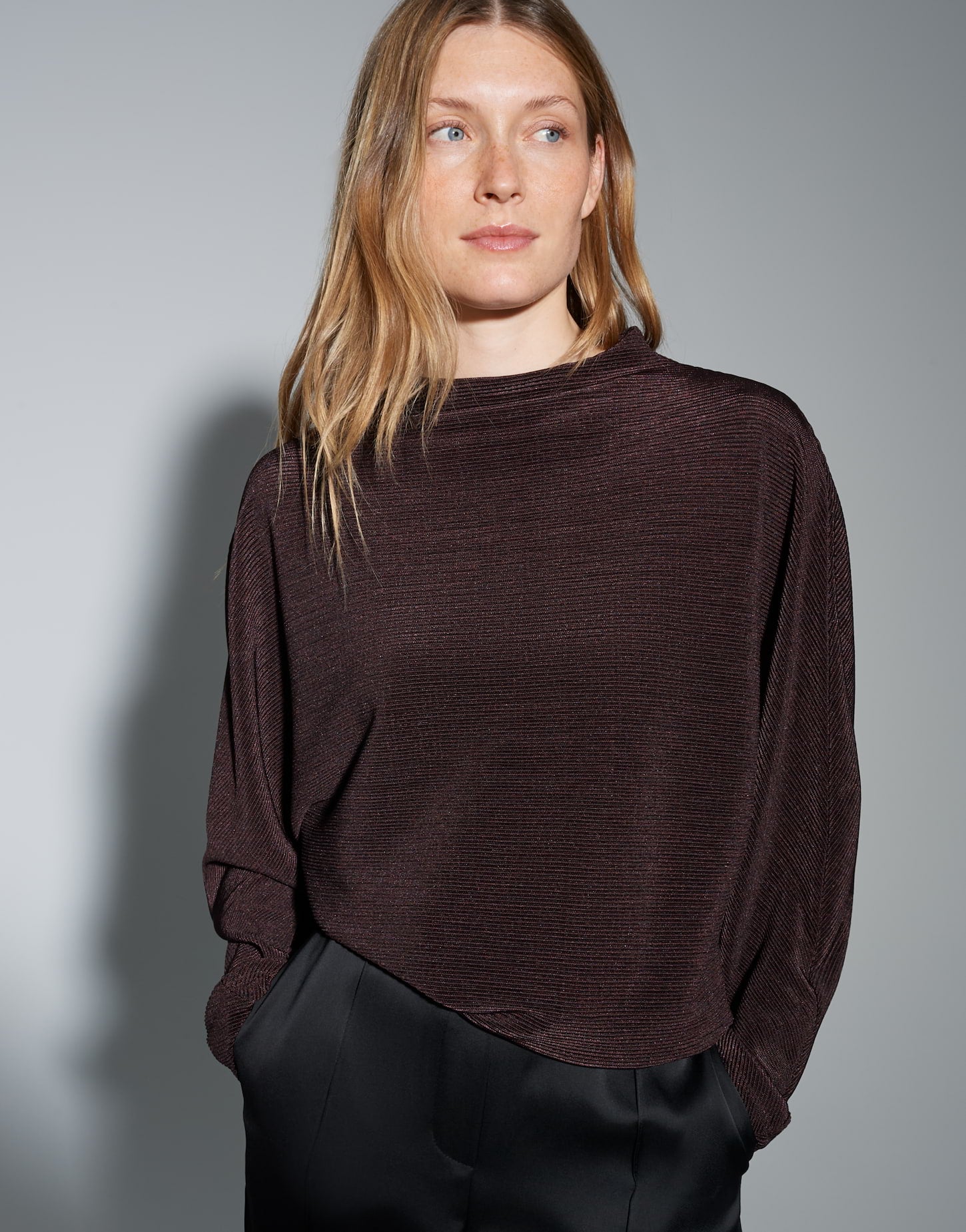 OPUS Loose geripptes Jerseyshirt mit Glanz Effekt Saglanz