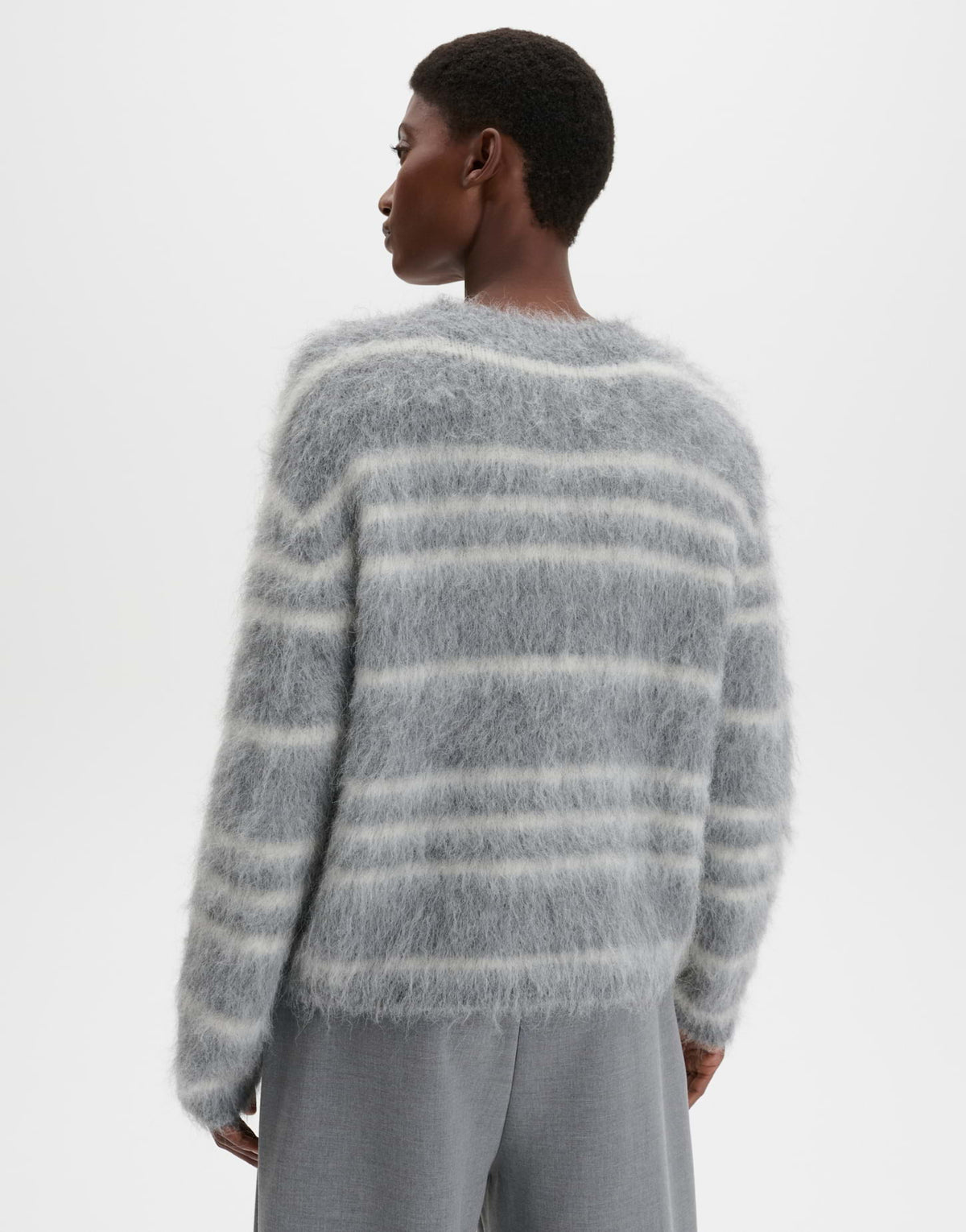 Strickpullover aus flauschigem Effektgarn Loose Fit Taira