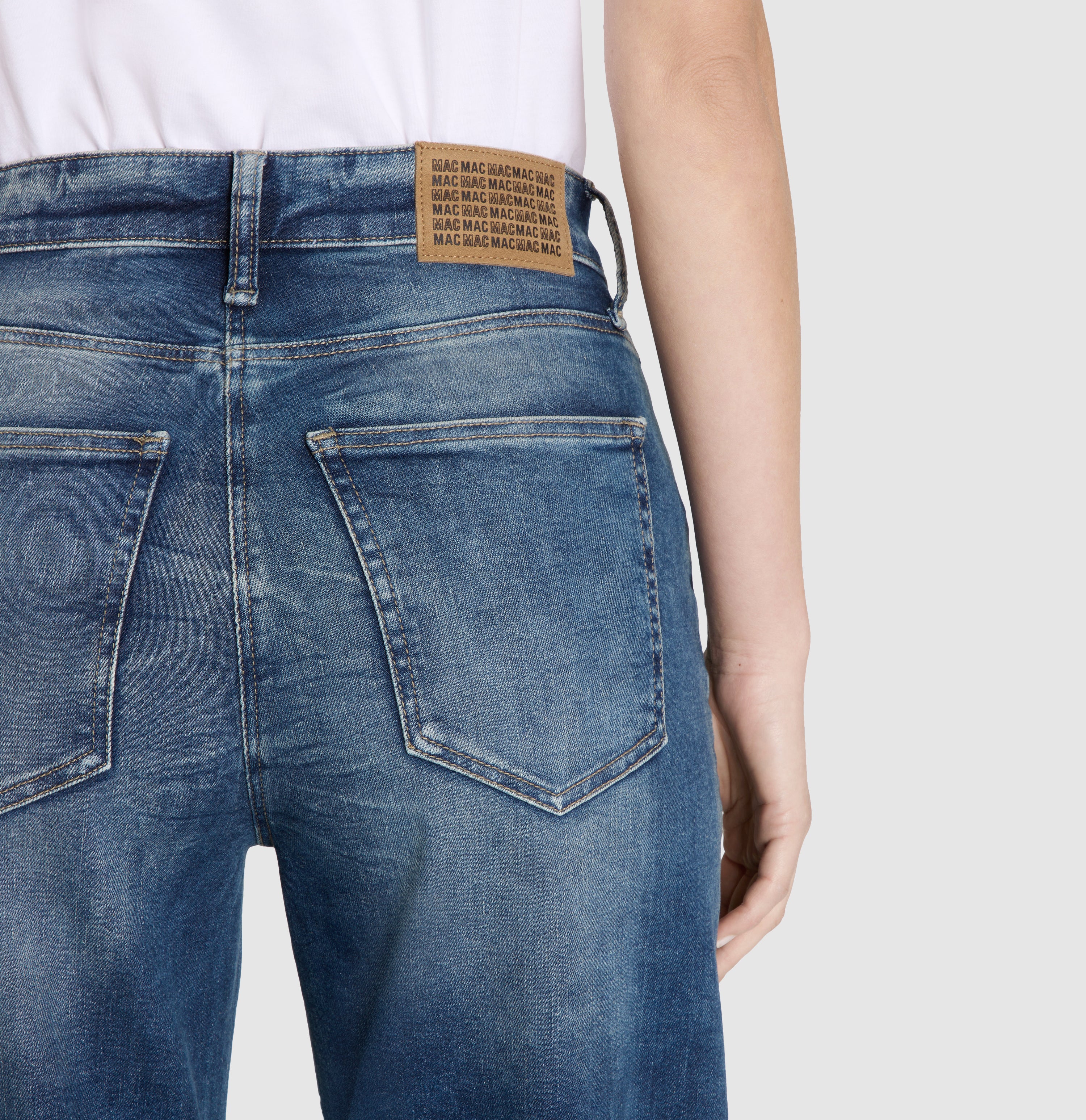 MAC JEANS Light authentic denim Danni