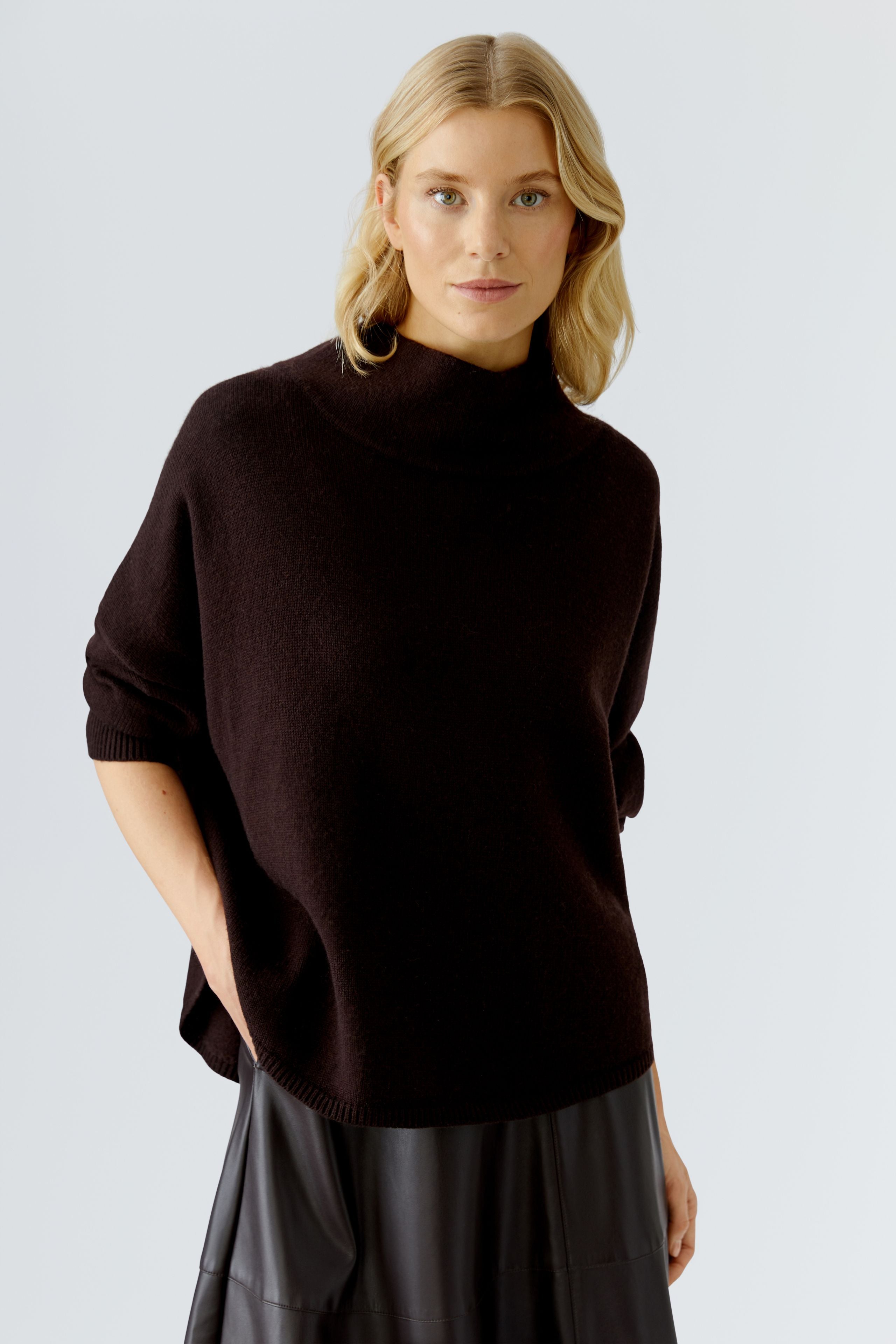 Oui Pullover im Poncho Style und tief eingesetztem Arm