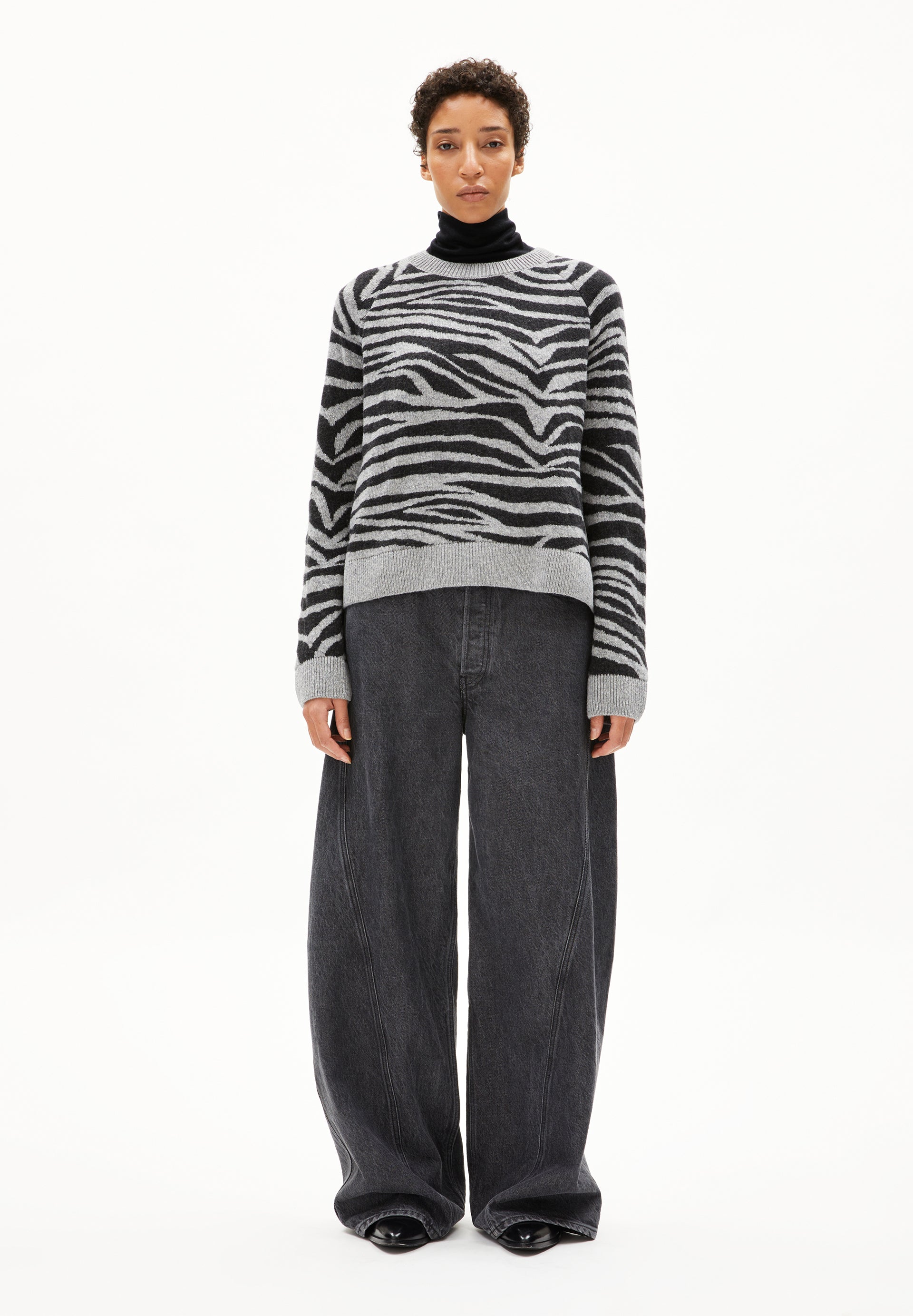 Armedangels Pullover LILIRIAA ZEBRARAA aus Bio-Woll Mix