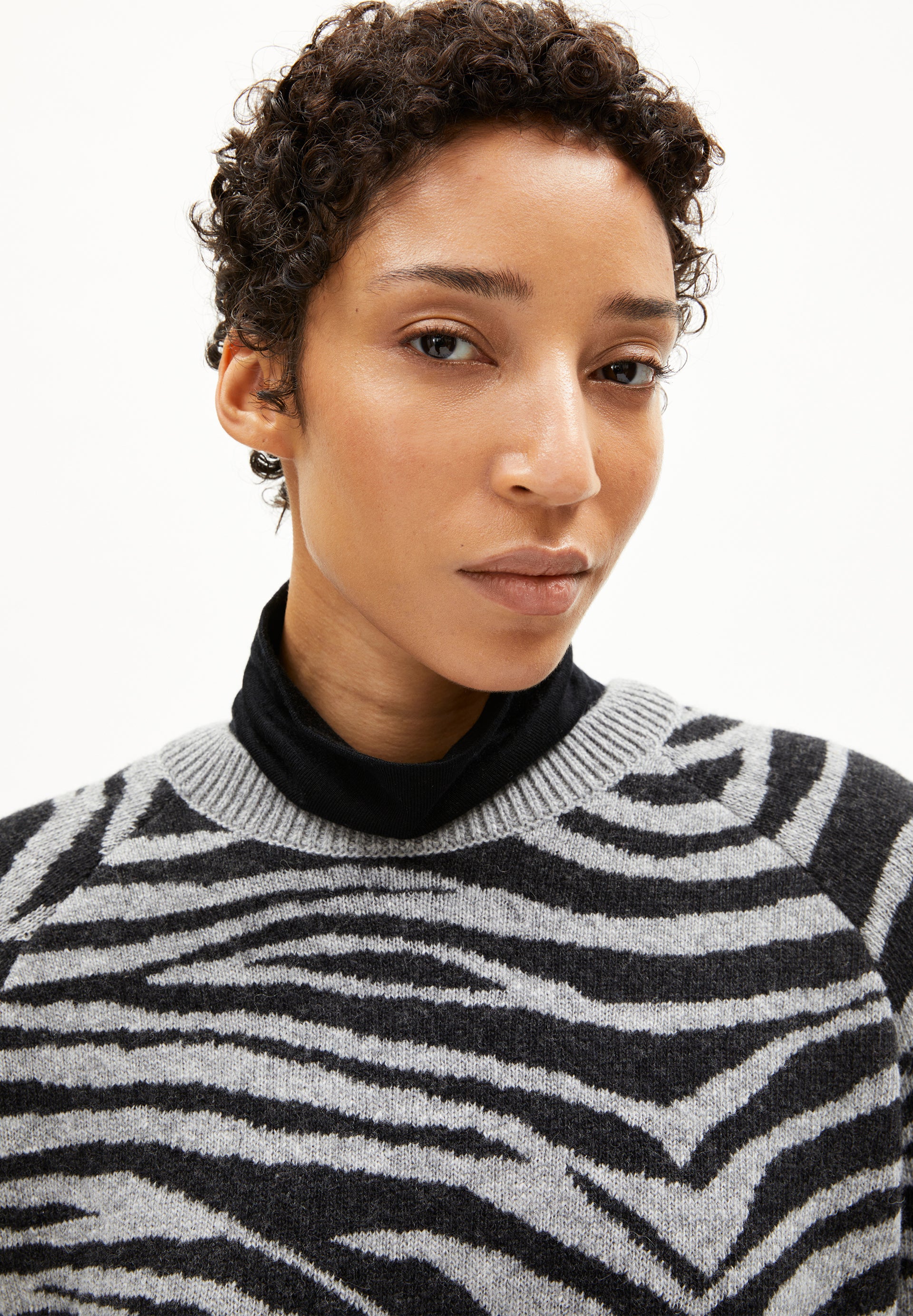 Armedangels Pullover LILIRIAA ZEBRARAA aus Bio-Woll Mix