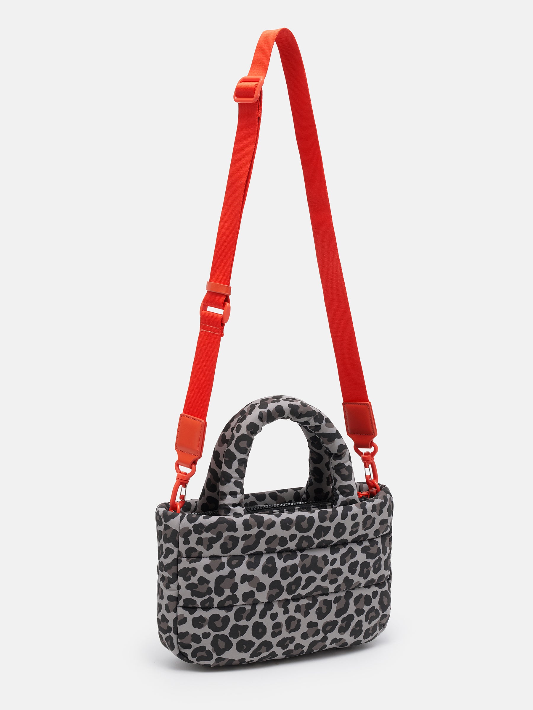 Unio Les Visionnaires Cortina S Leo