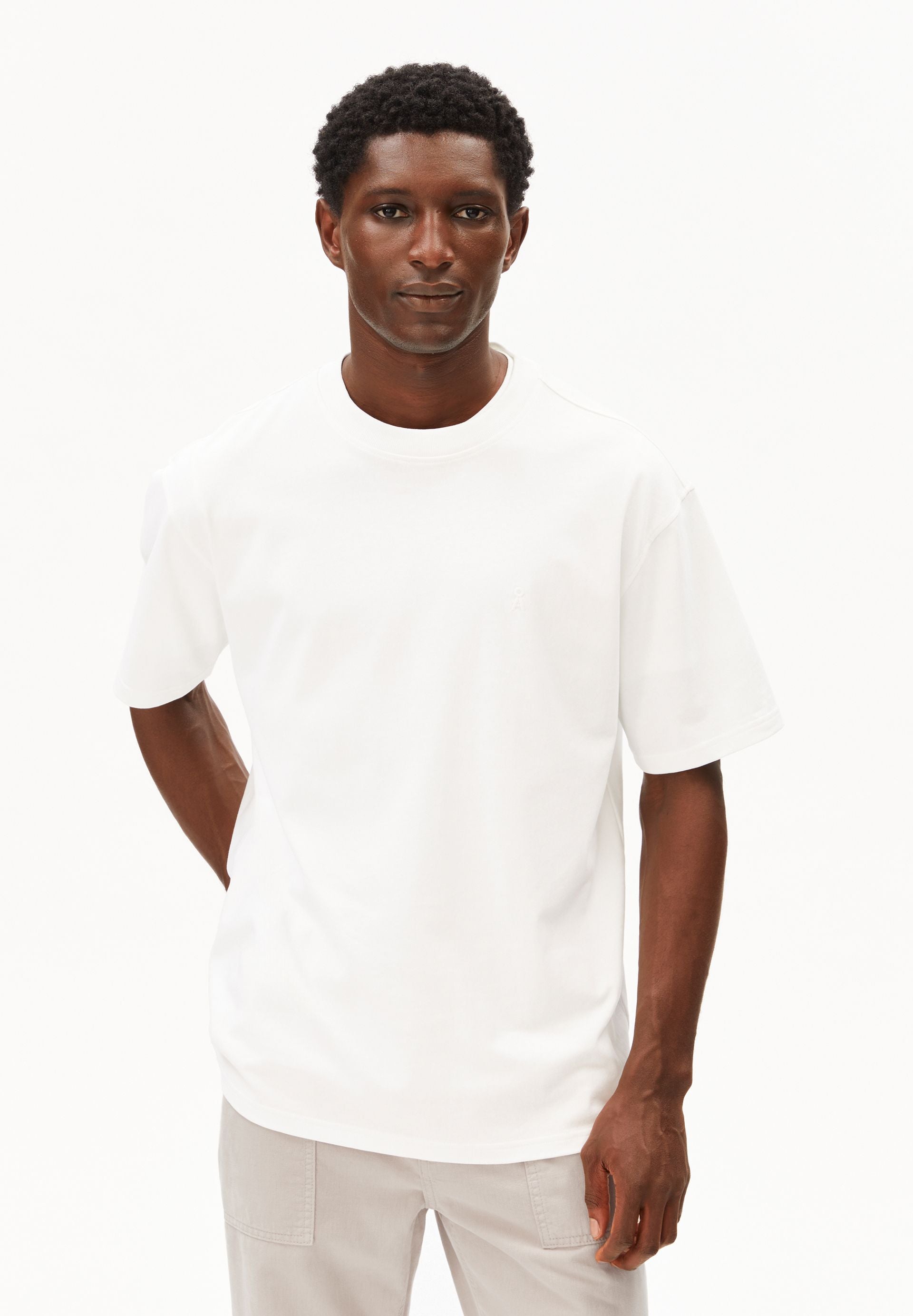 armedangels T-SHIRT MAARKOS HEAVY WEIGHT aus Baumwoll-Mix