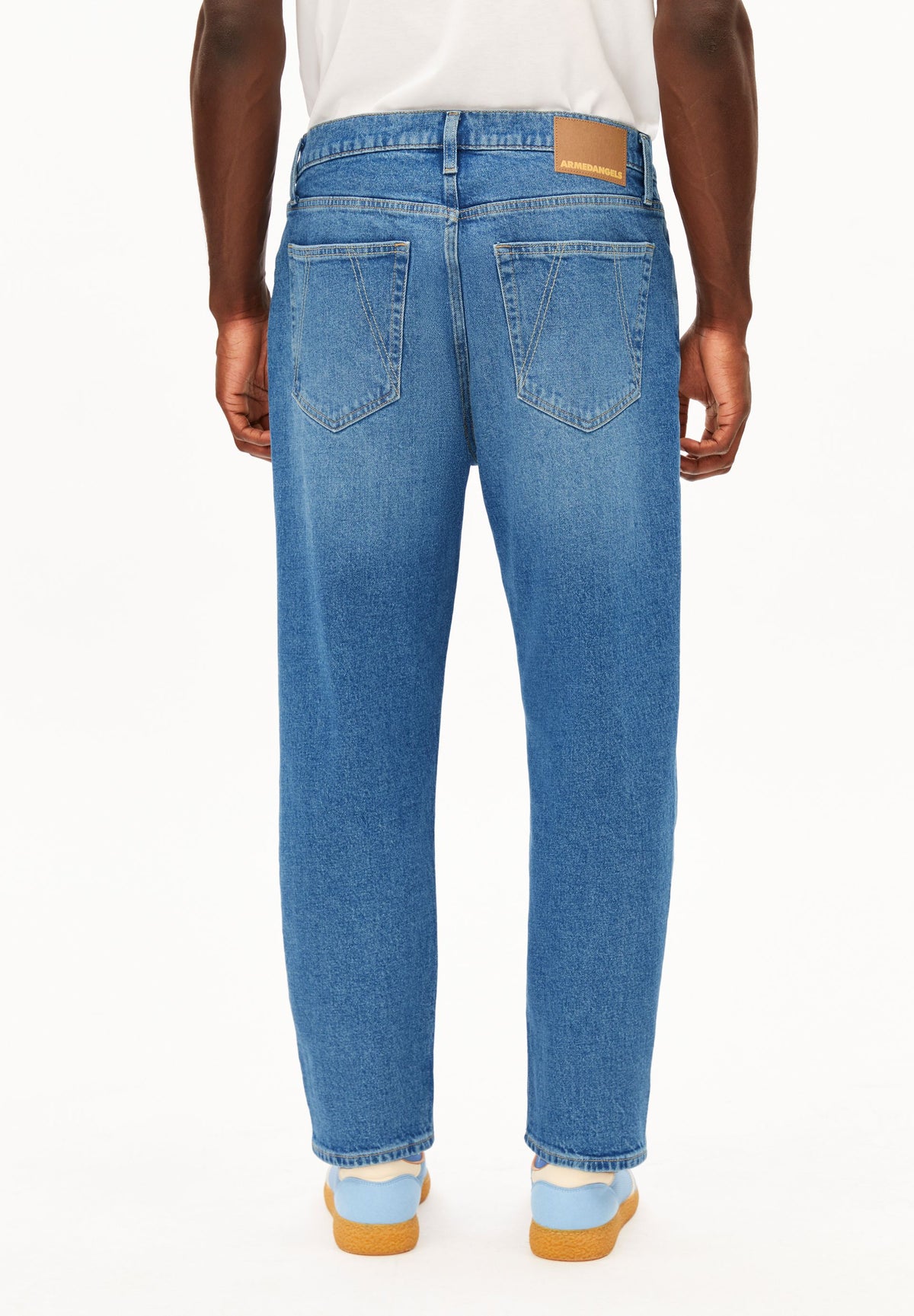 armedangels relaxed tapered Jeans MAAKX aus Bio-Baumwoll-Mix