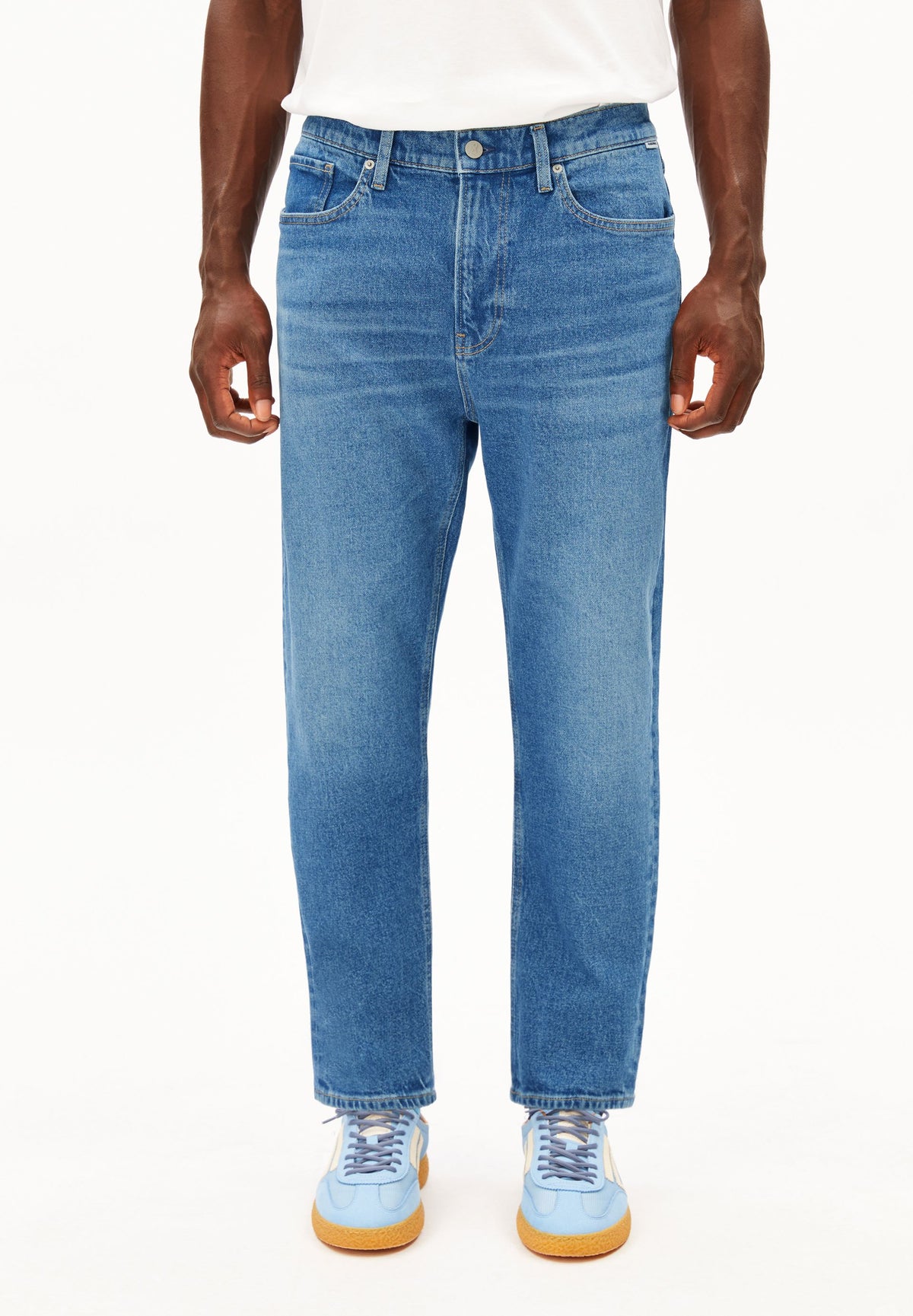 armedangels relaxed tapered Jeans MAAKX aus Bio-Baumwoll-Mix