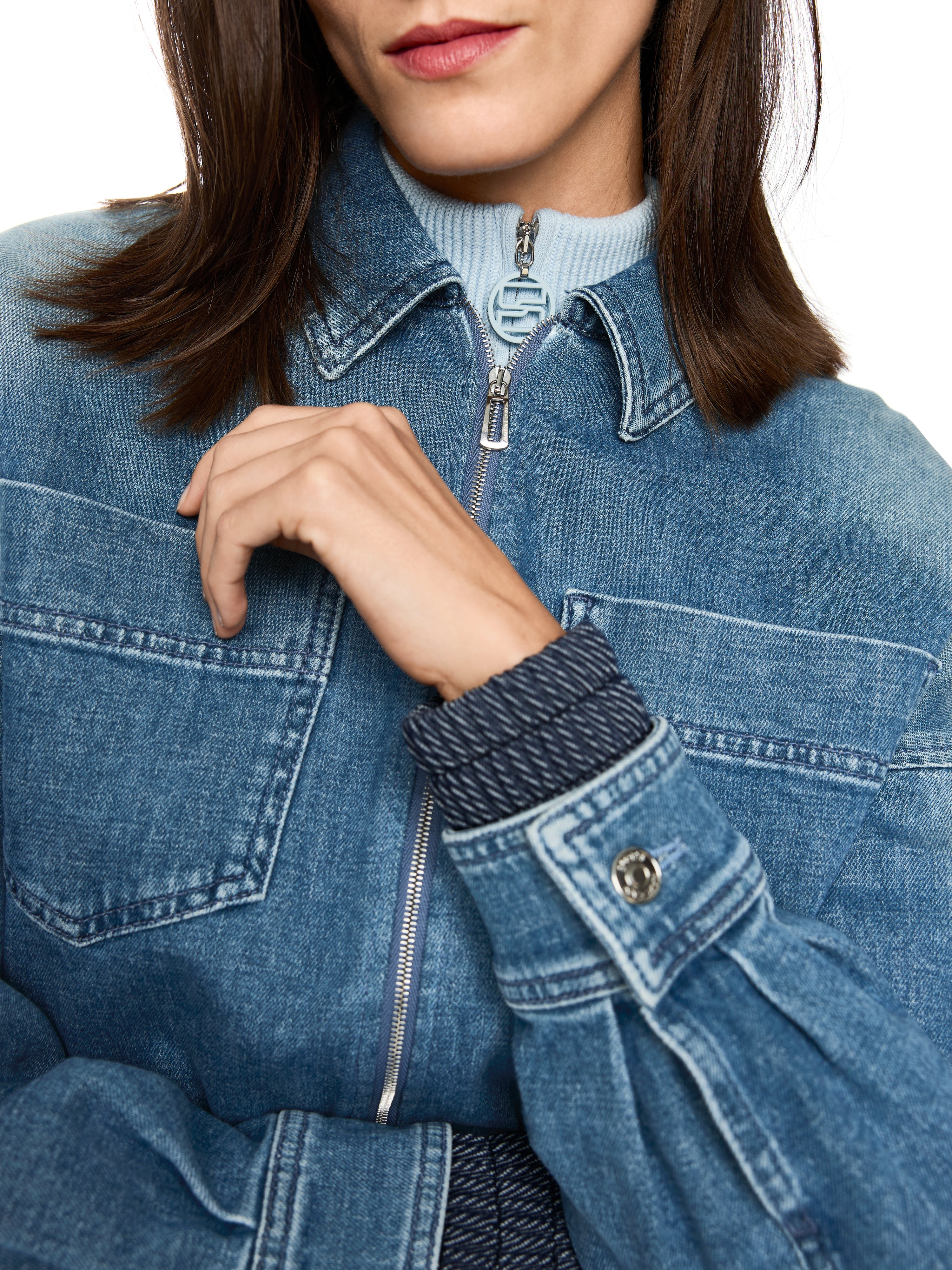 Marc Cain Kurze Jeansjacke mit Reißverschluss