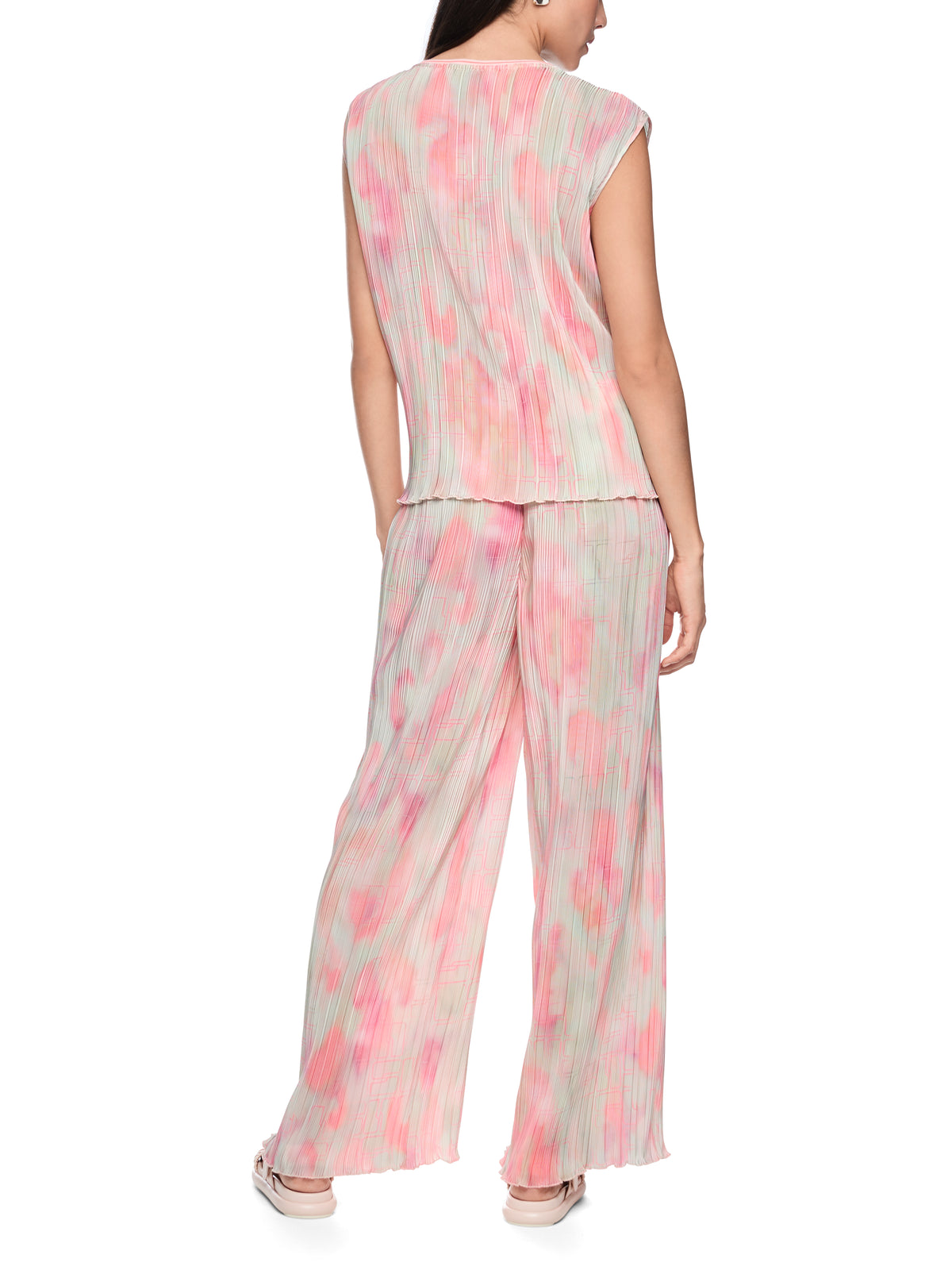 Marc Cain Ärmellose Plissee-Bluse
