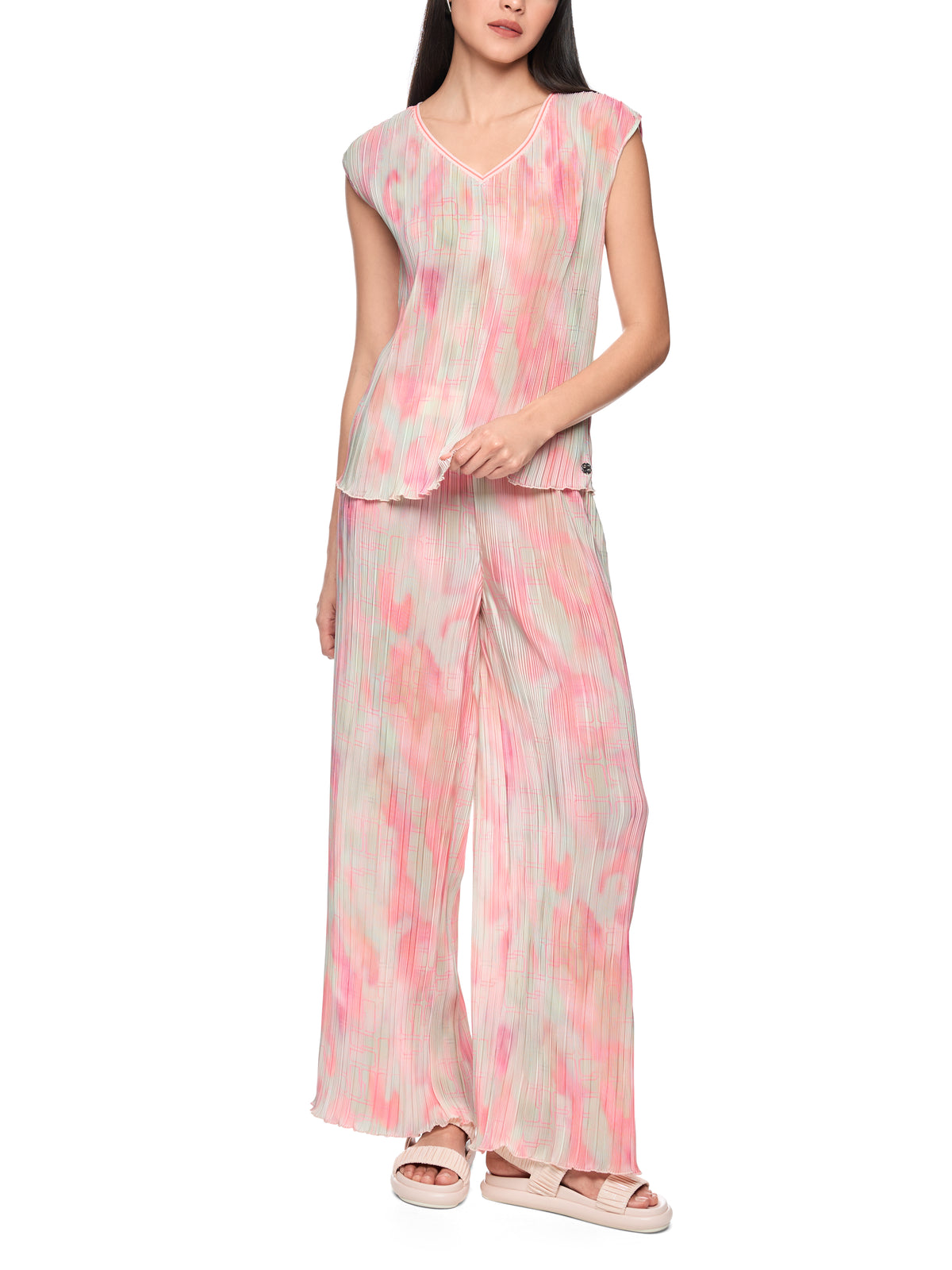 Marc Cain Ärmellose Plissee-Bluse
