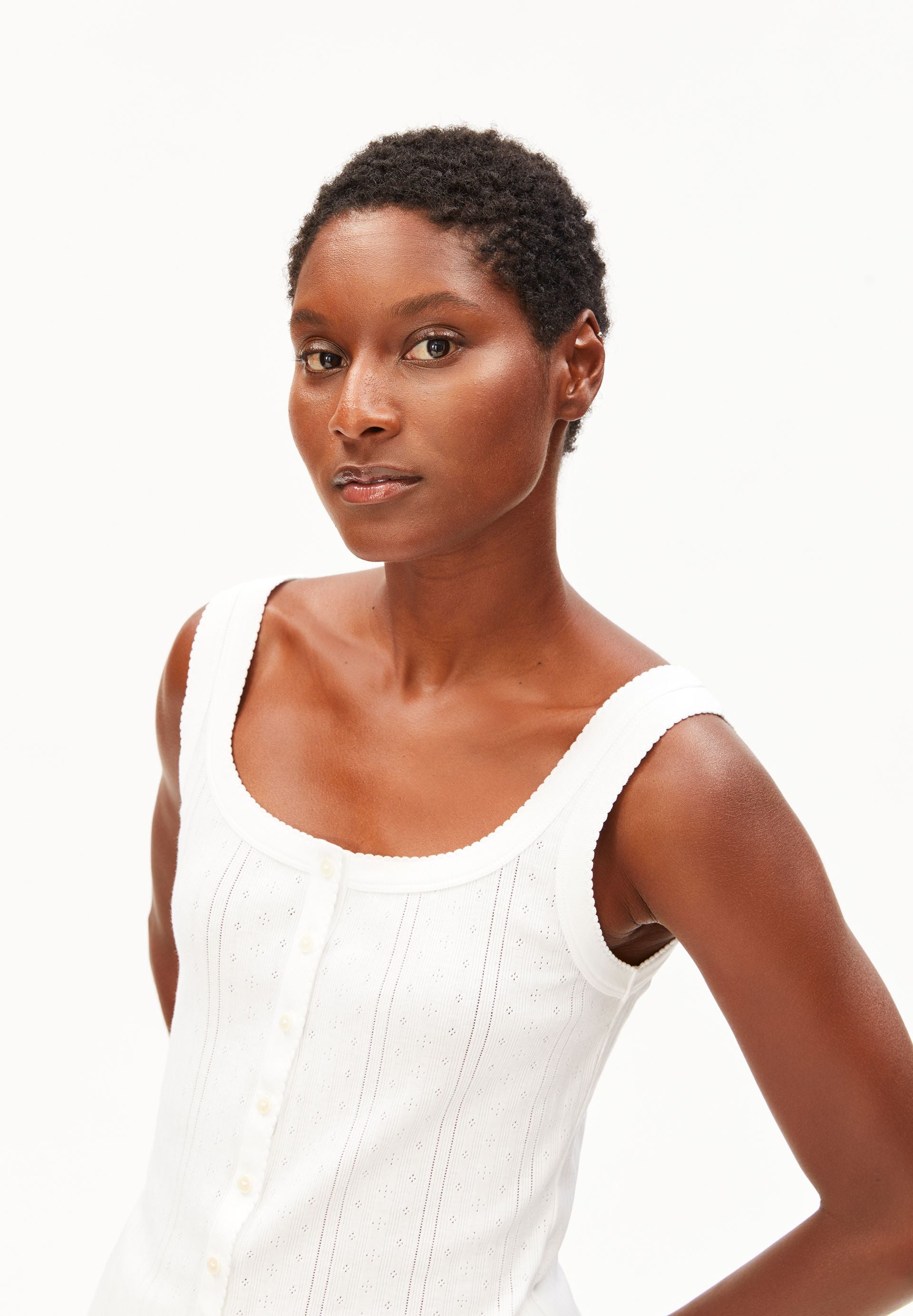armedangels POINTELLE TOP aus Bio-Baumwolle