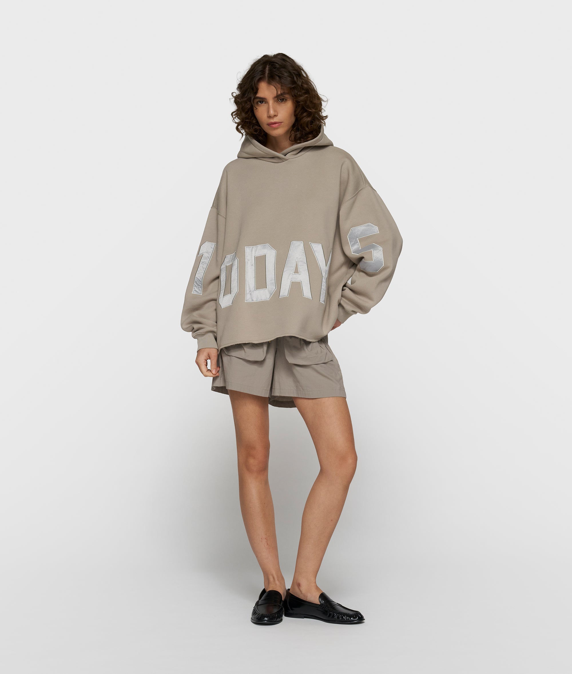 10Days statement logo hoodie