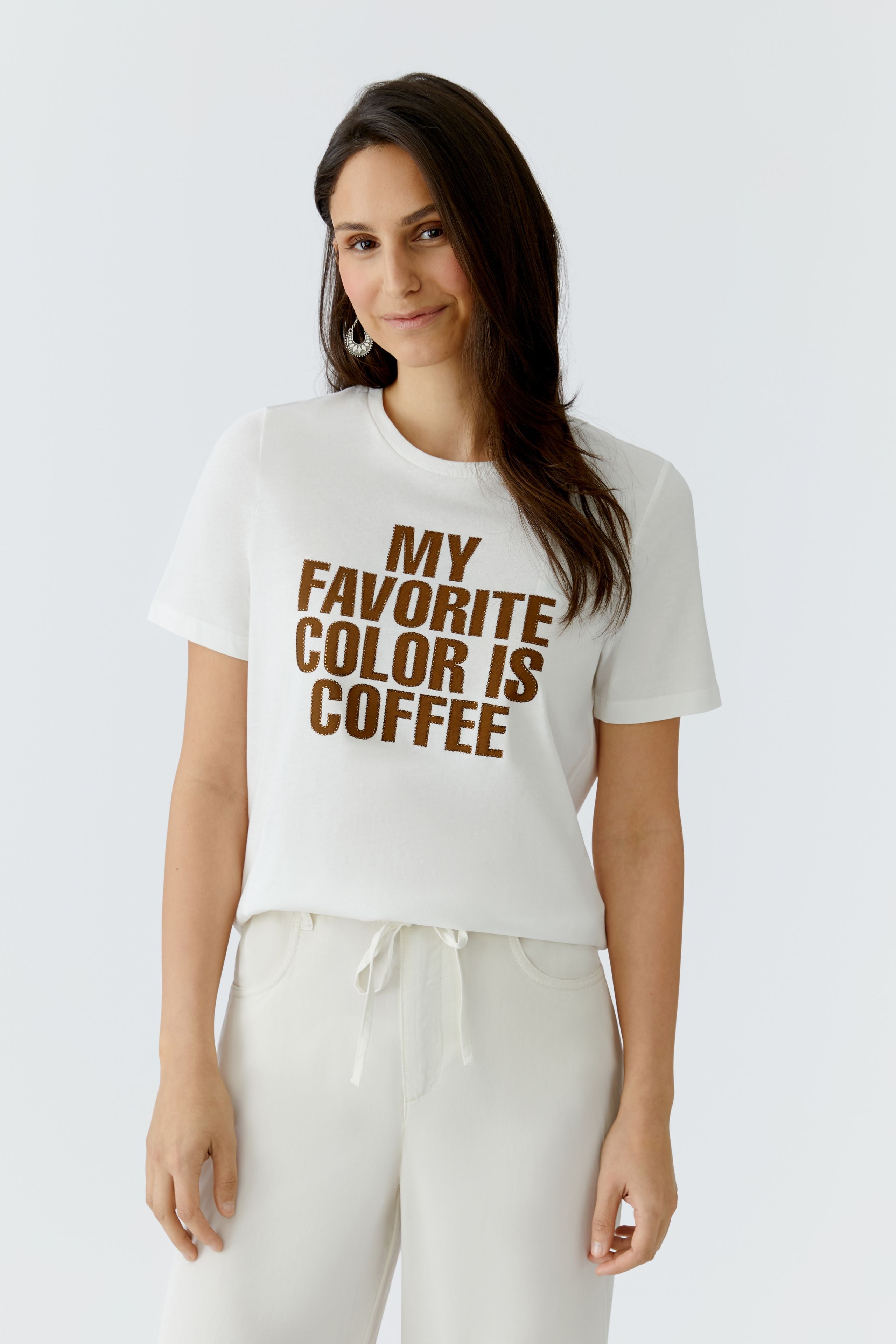 OUI T-Shirt mit tonigen Perlchen bestickt