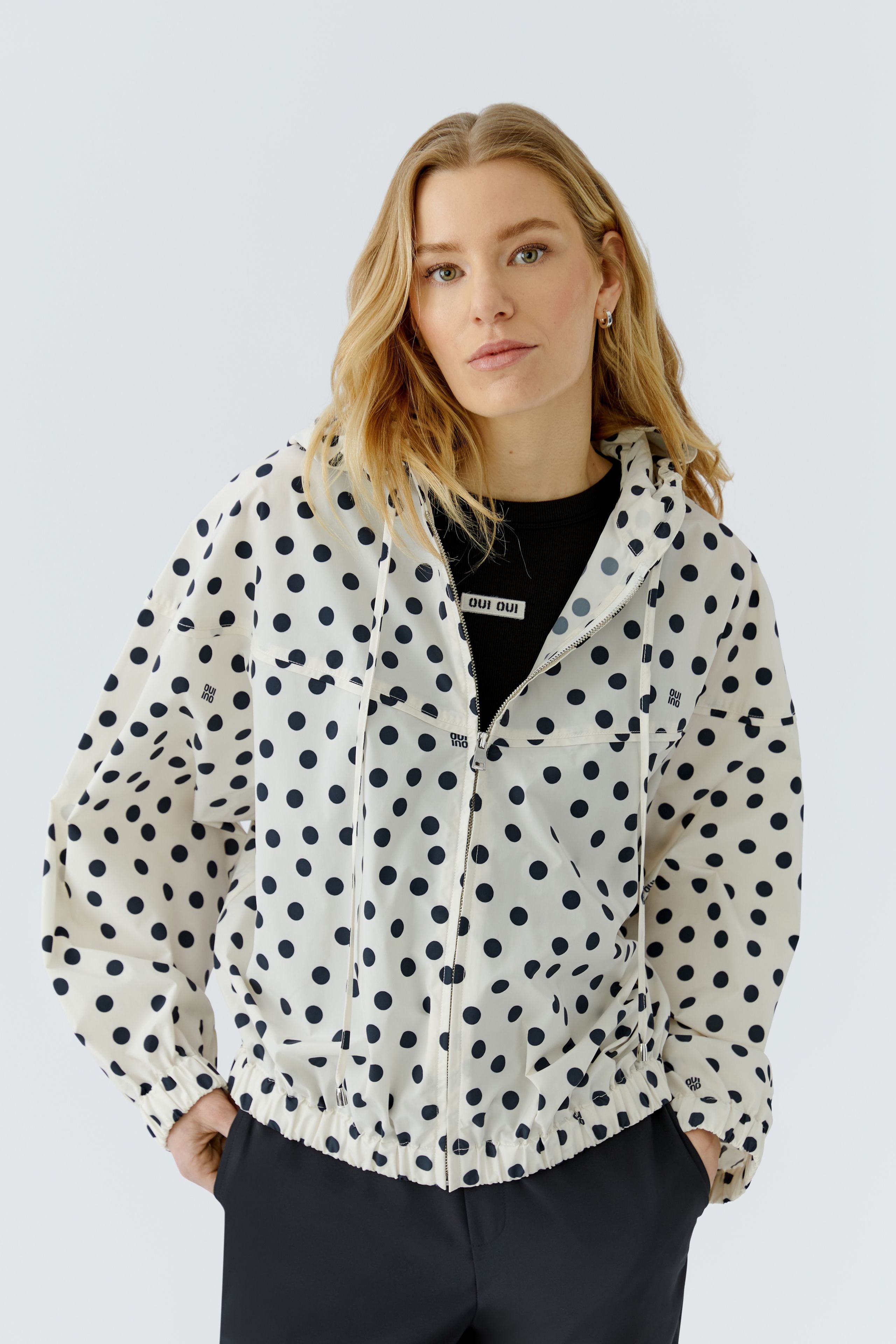 OUI Blouson allover mit gebrandetem Punktedesign