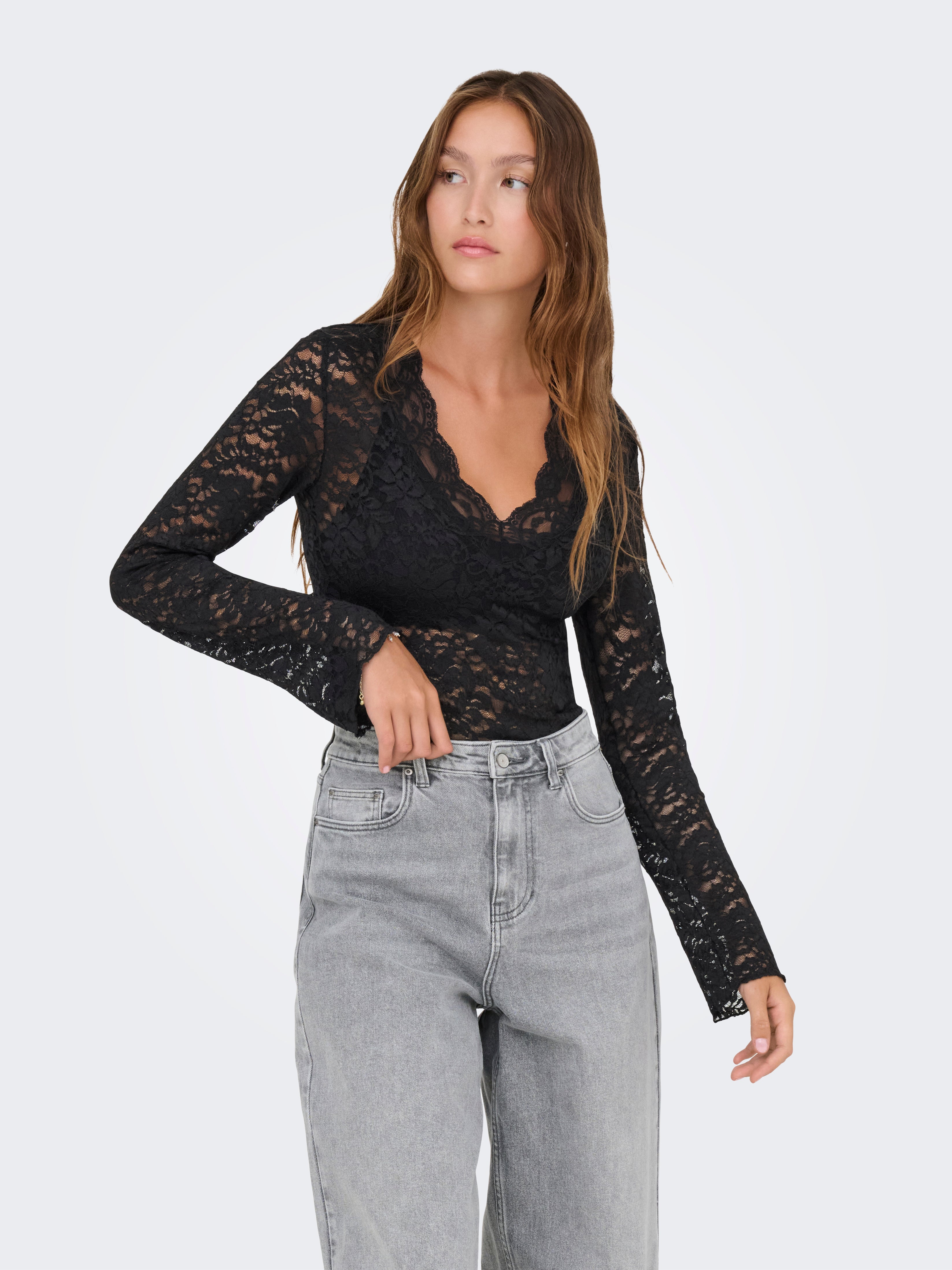 ONLNIKKA L/S LACE TOP JRS NOOS