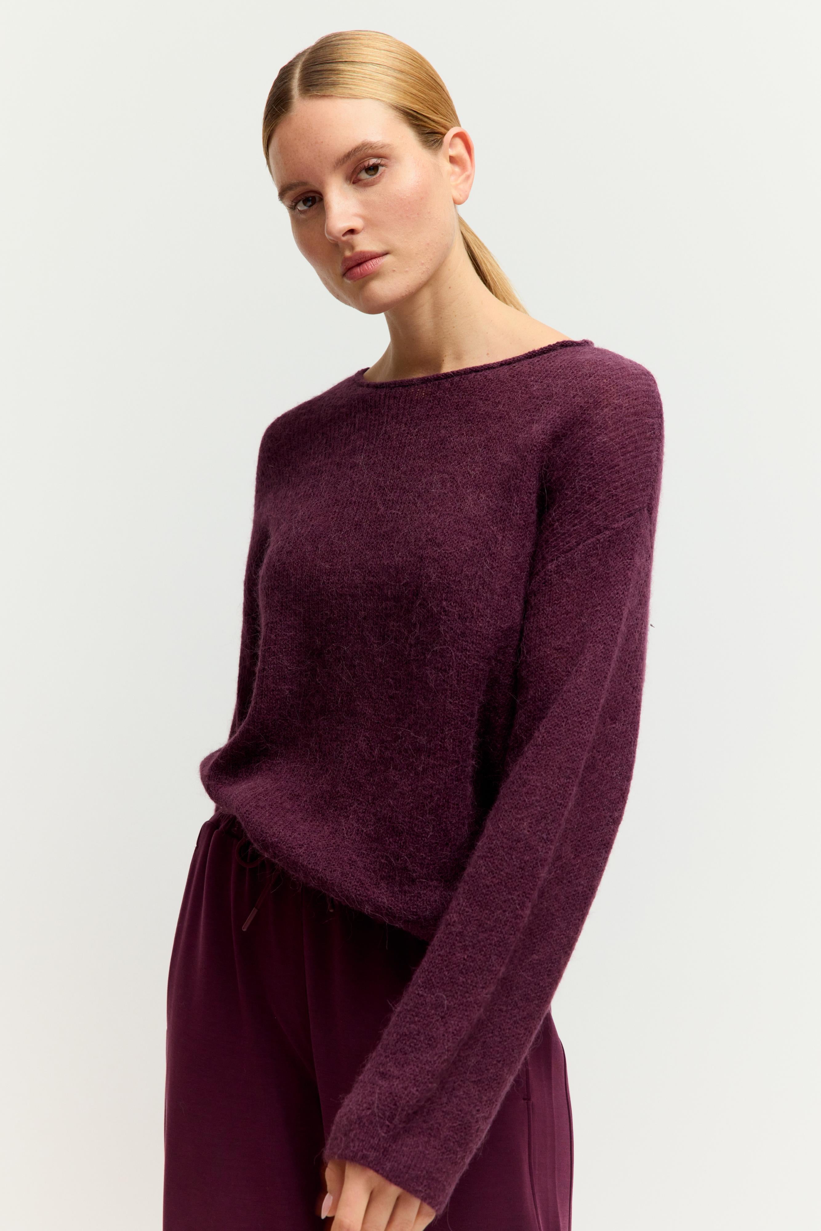 Light woolen Pullover