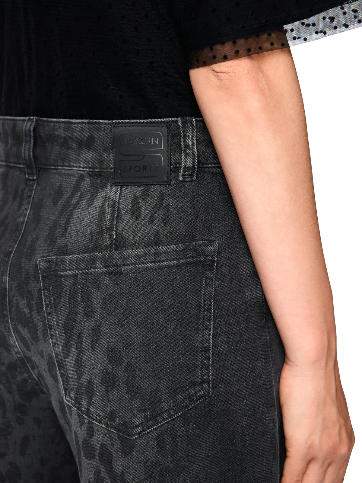 Jeans RUMA mit Leo-Design