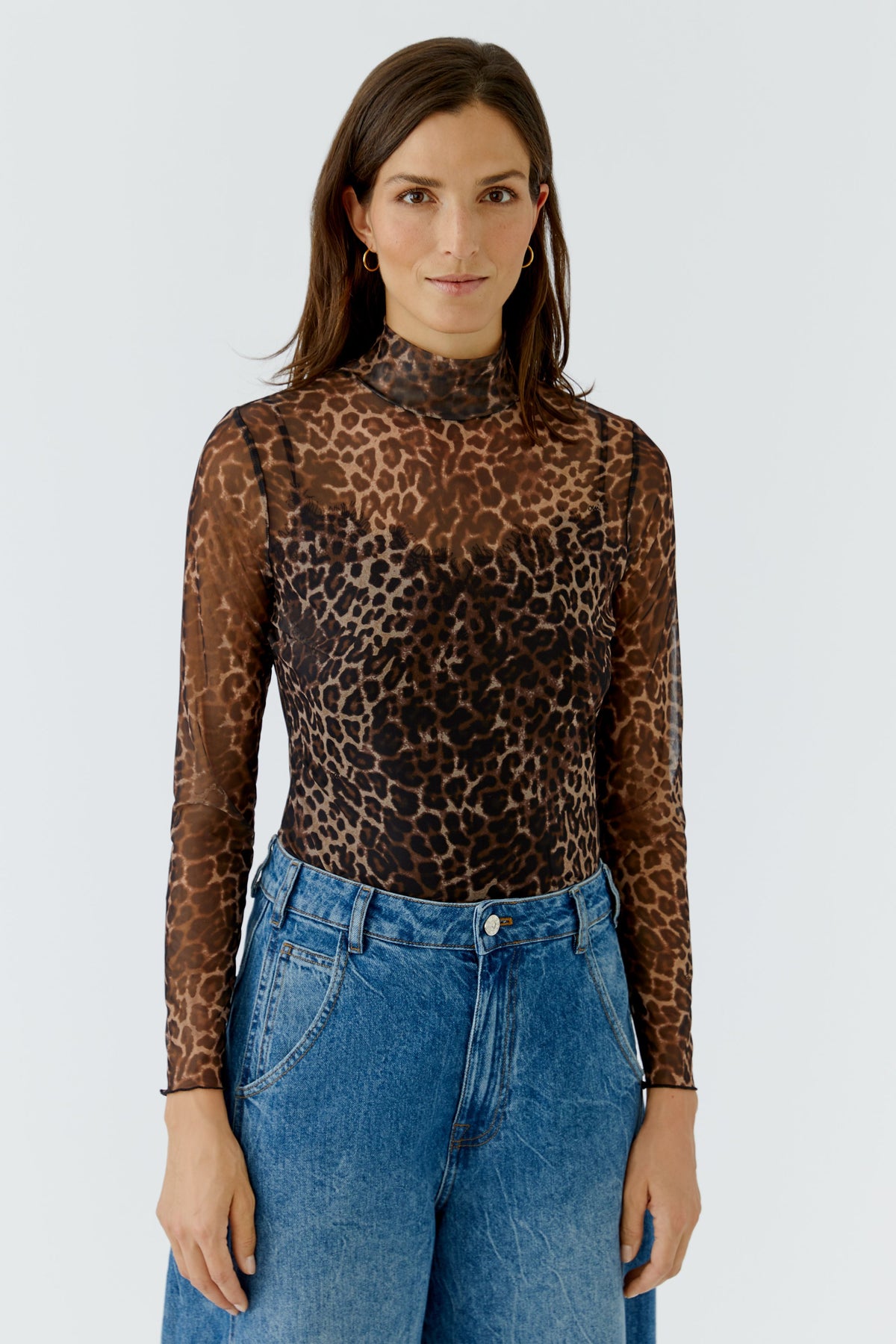 Langarmshirt mit Stehkragen in Leo