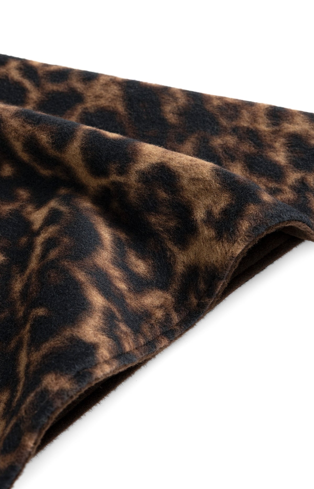Wendbarer dreieckiger Schal mit Leopardenmuster