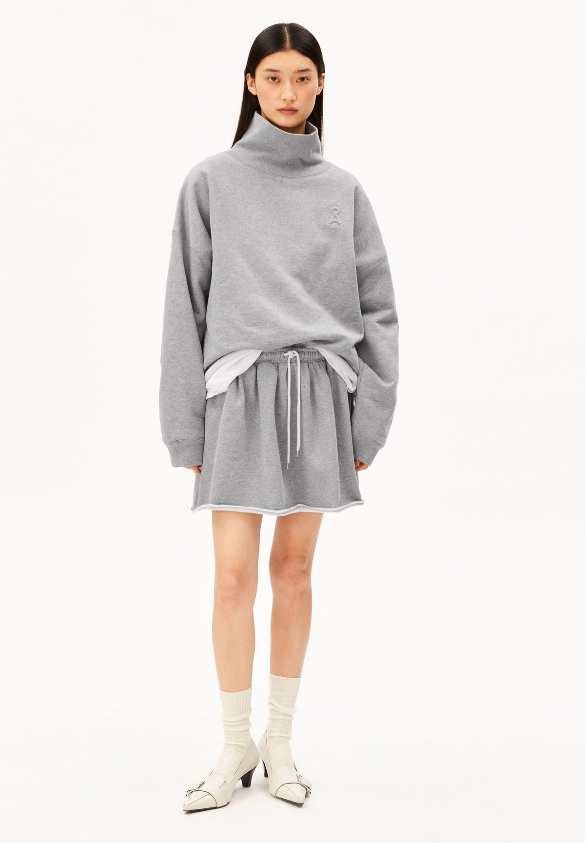 Sweatshirt Open Edge Trichterkragen ICONIC Å aus Bio-Baumwolle