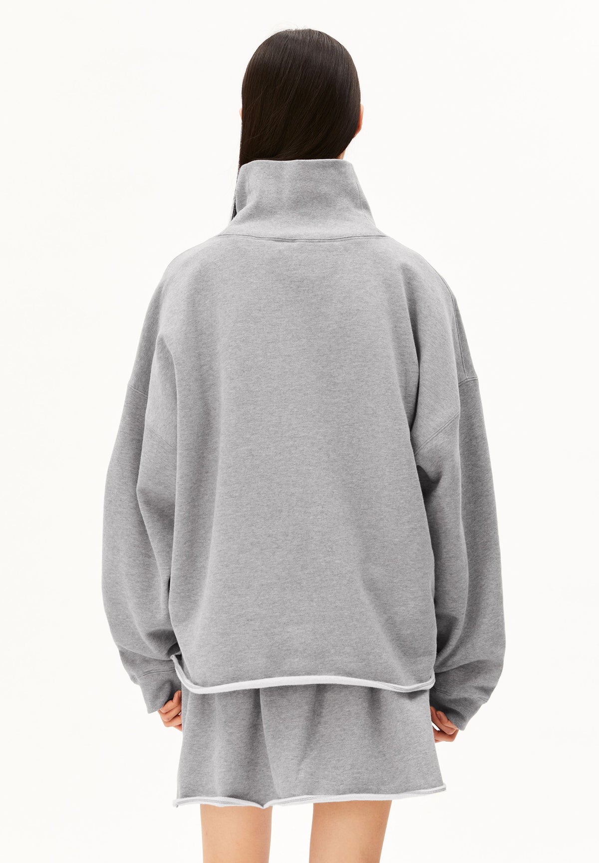 Sweatshirt Open Edge Trichterkragen ICONIC Å aus Bio-Baumwolle