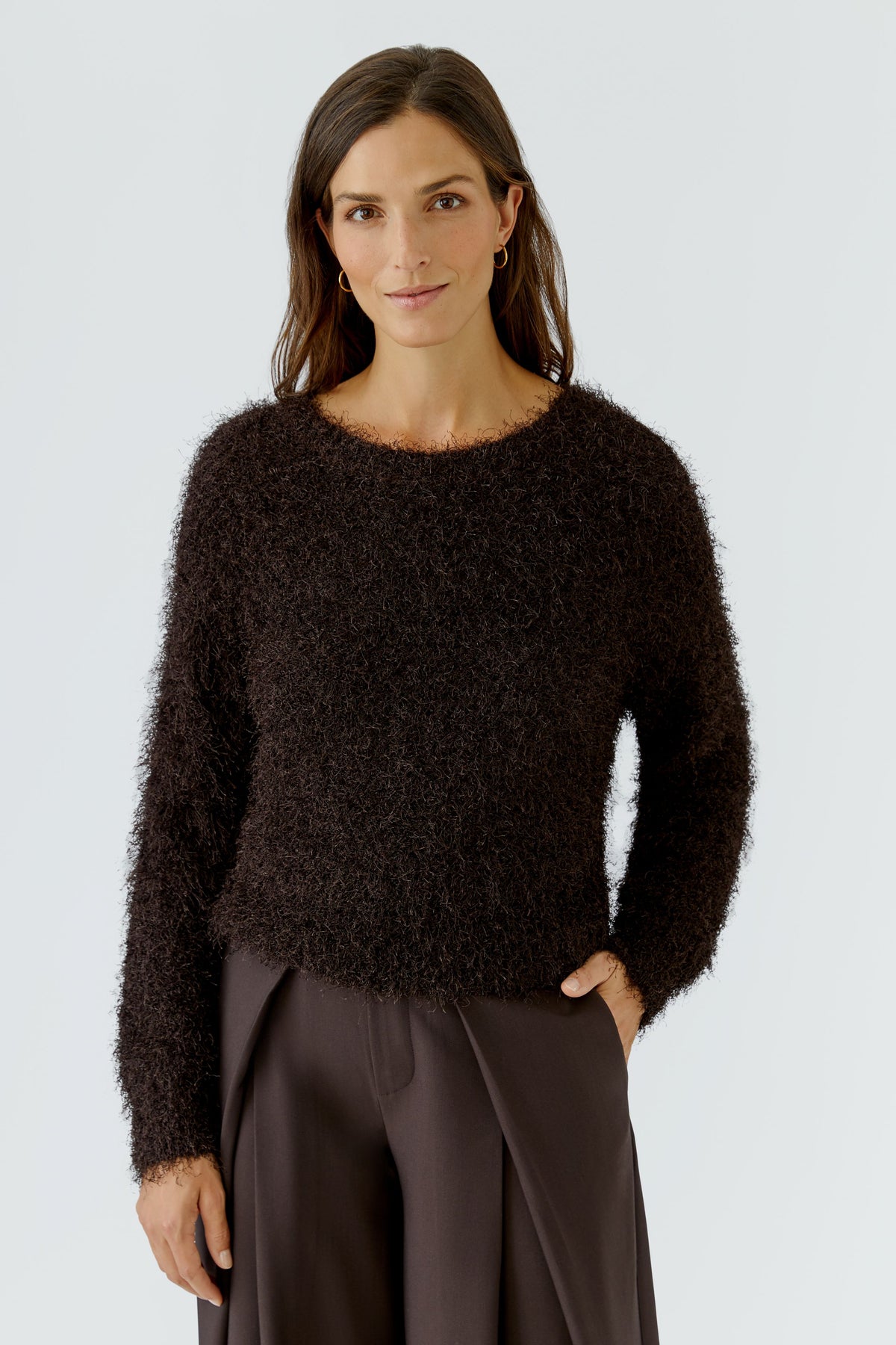 Verkürzter Pullover aus Fransengarn