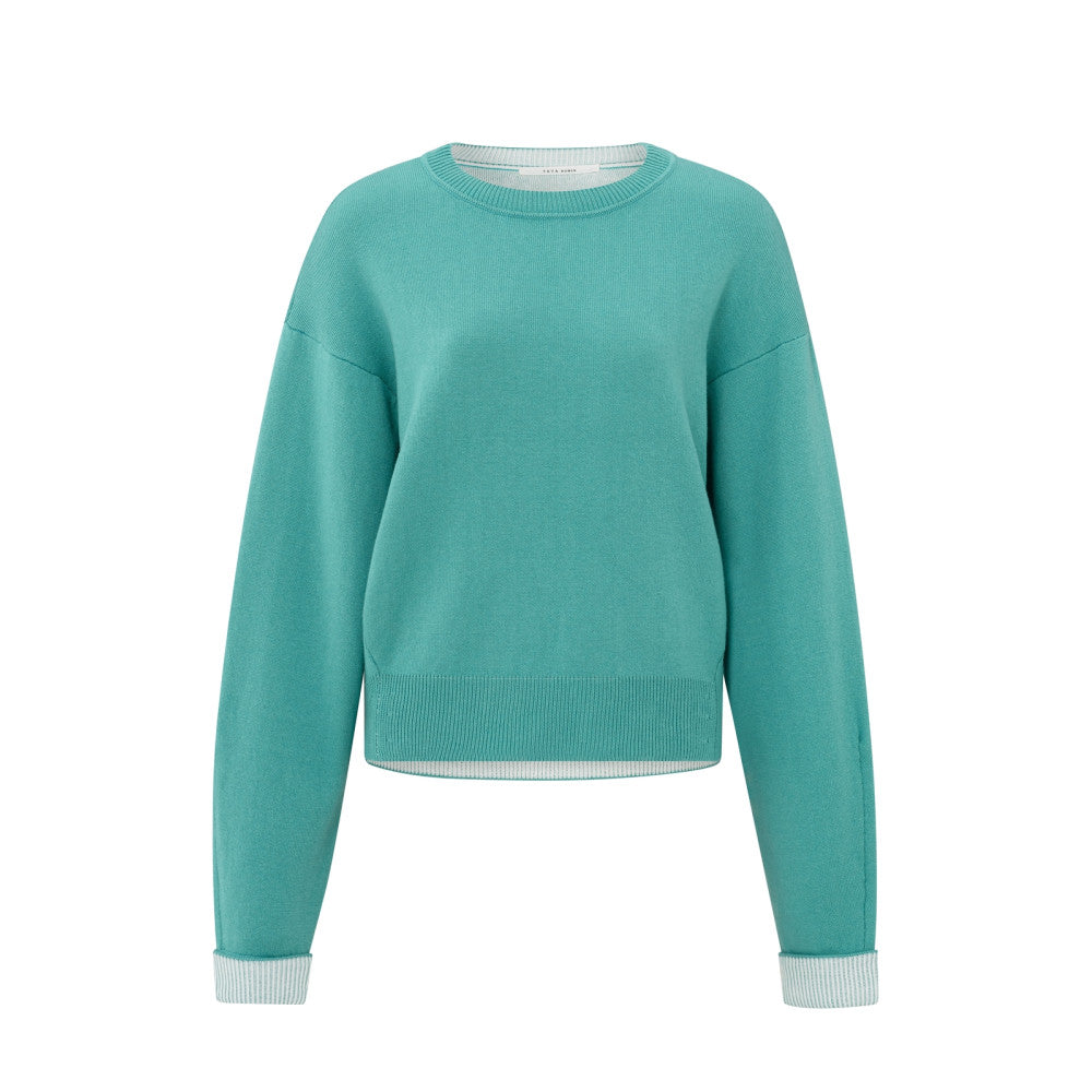 Sweater with contrast color in