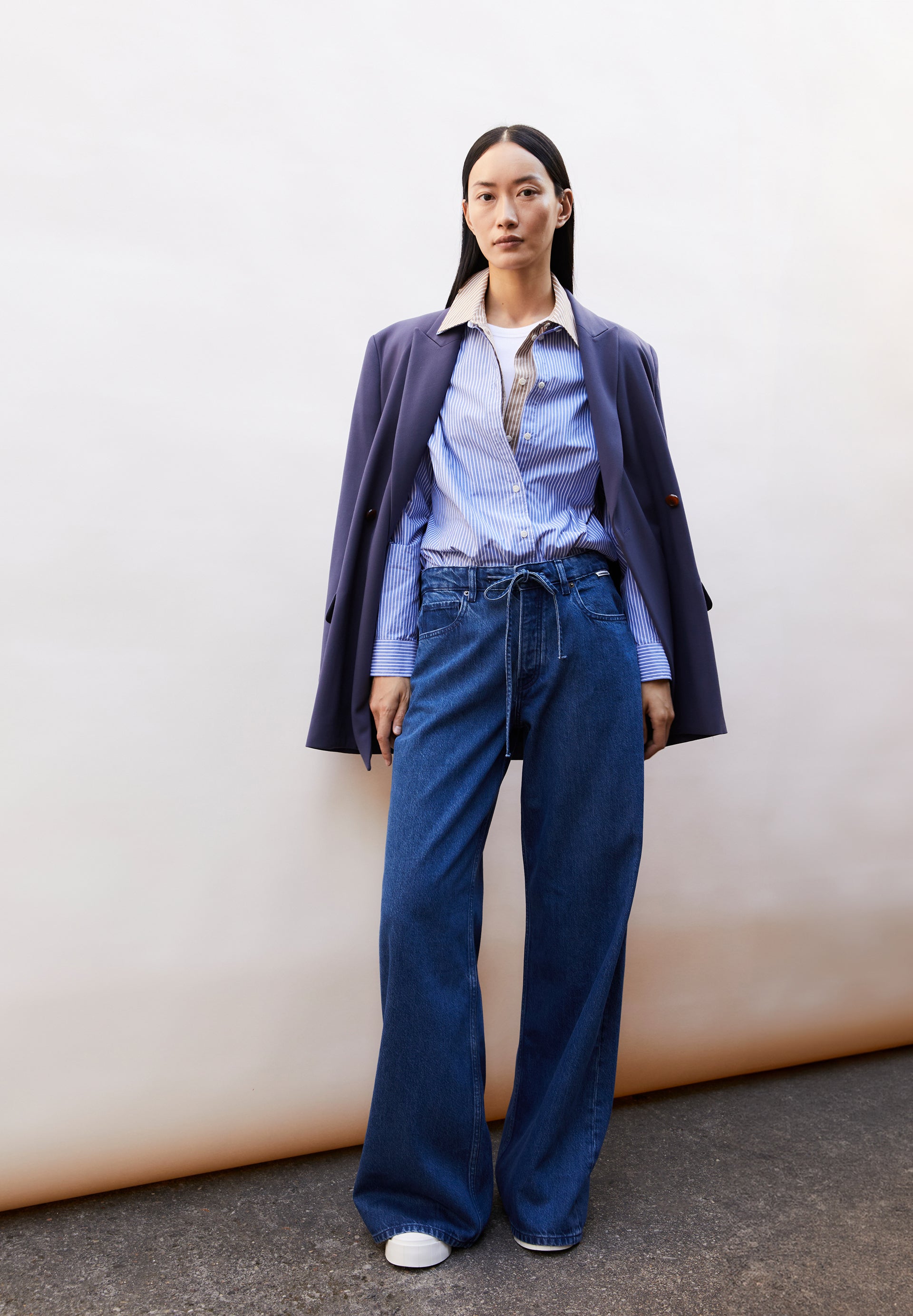 ASTRAEAAS MID WAIST WIDE JEAN