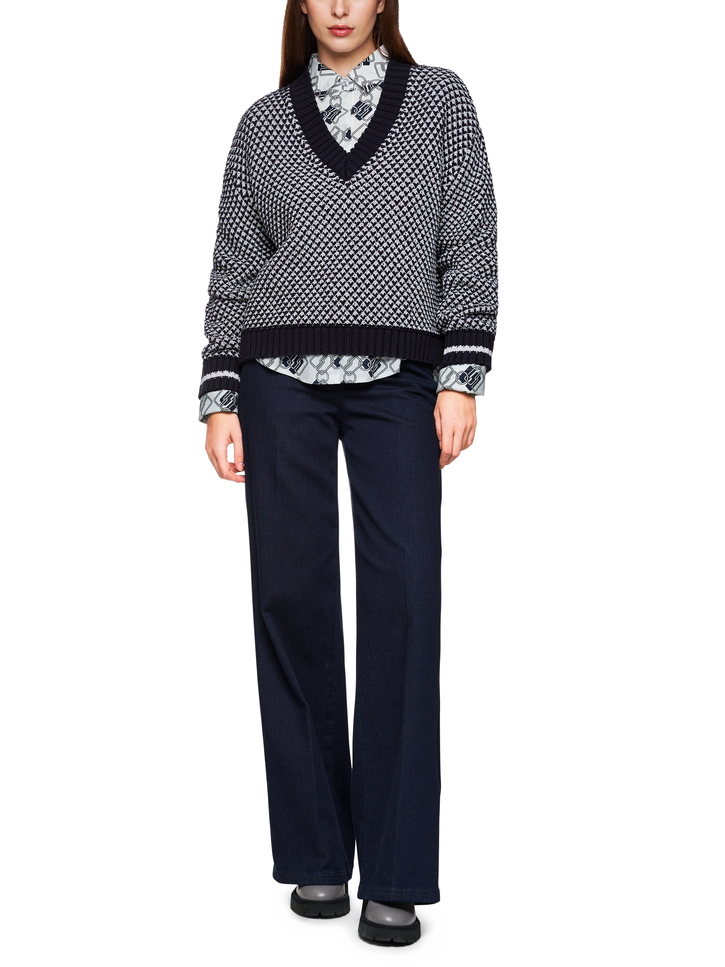 Kurzer Pullover Knitted in Germany