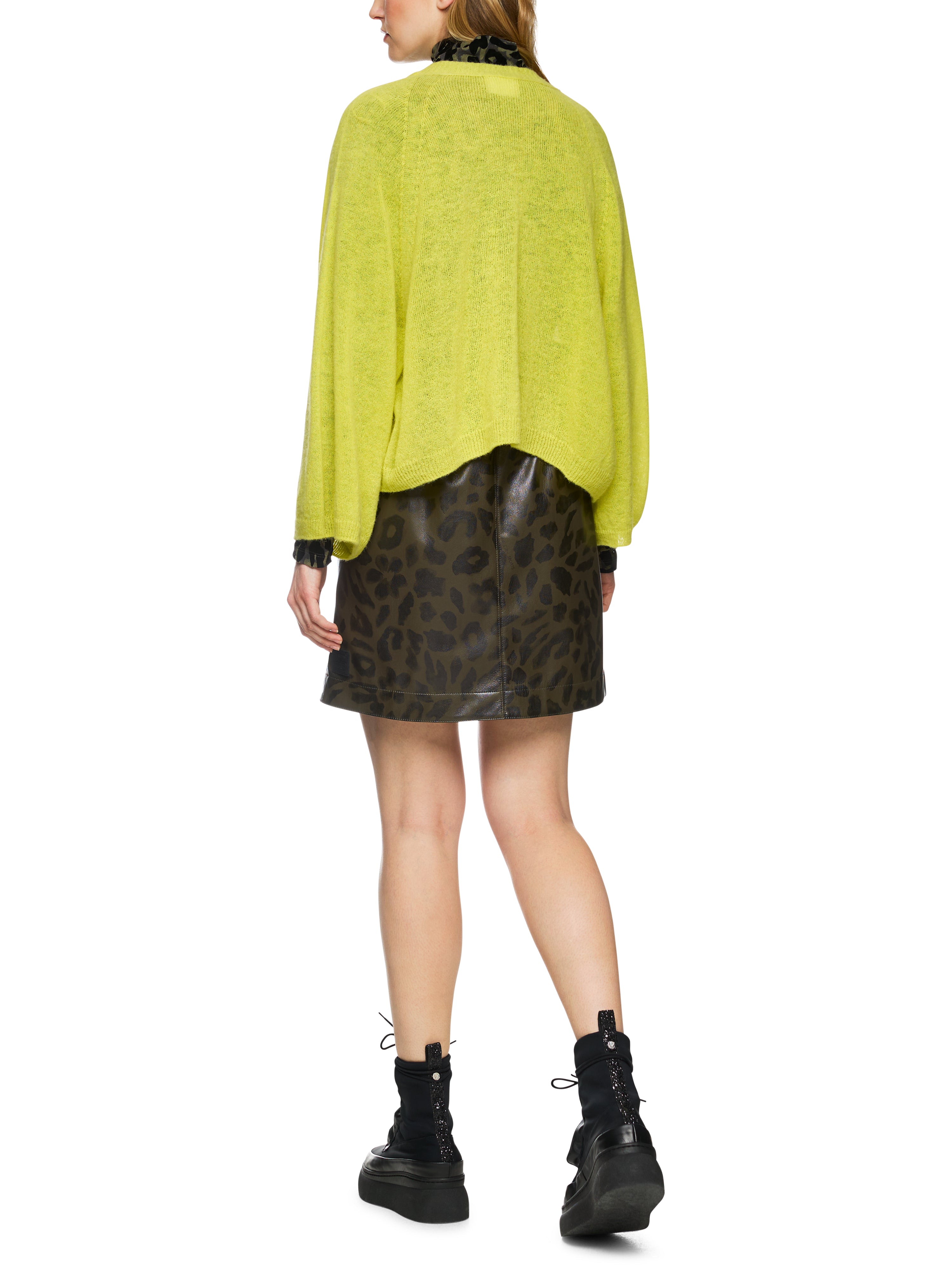 Leichter Cardigan Knitted in Germany
