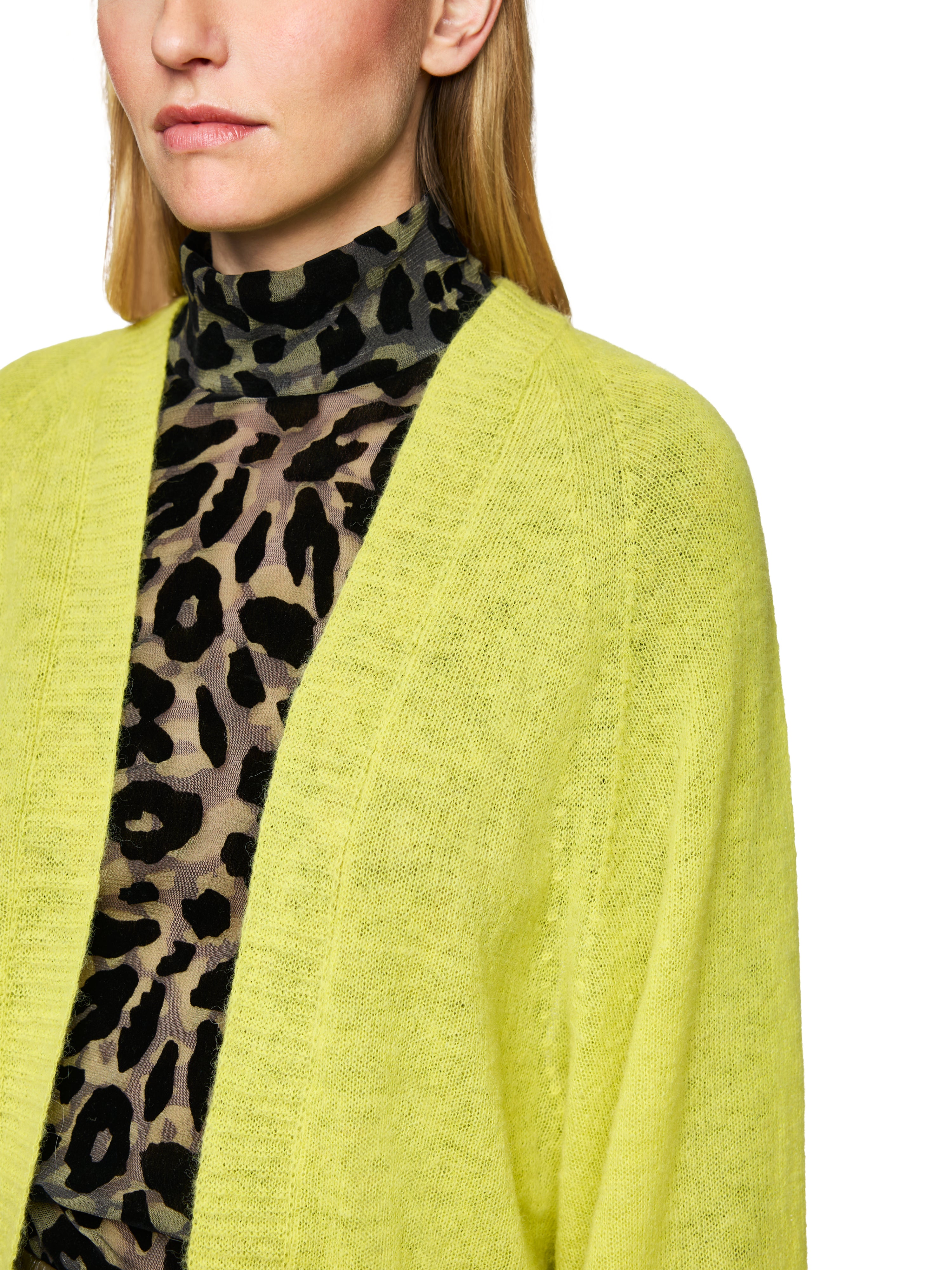 Leichter Cardigan Knitted in Germany