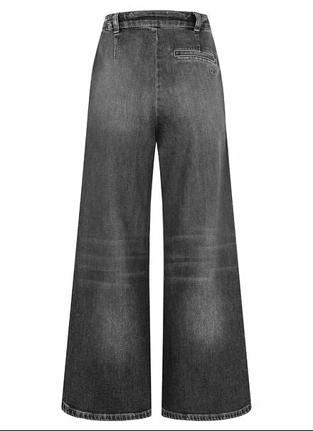 Gitta Banko Wide Leg Jeans Rylee in Washed Black
