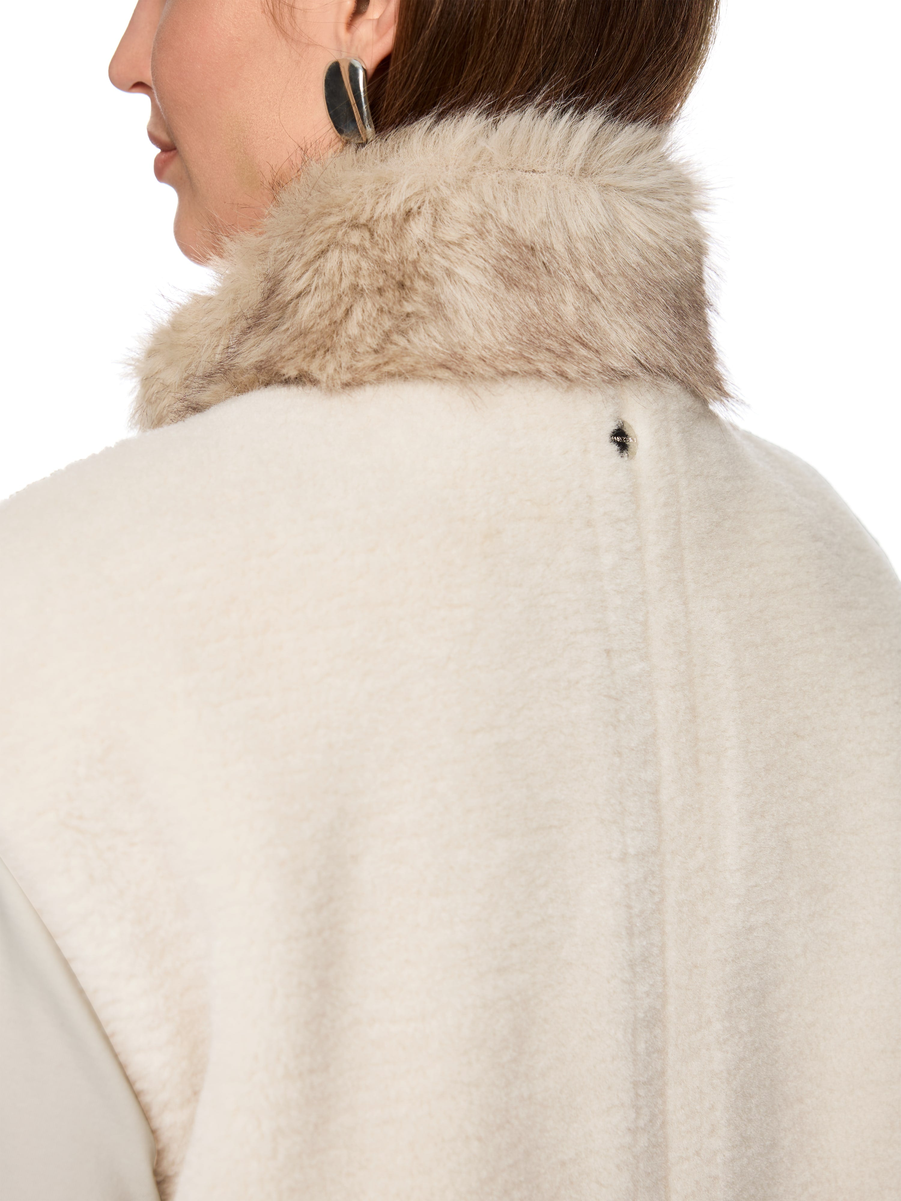 Marc Cain Kuschelige Weste mit Fake Fur Kragen