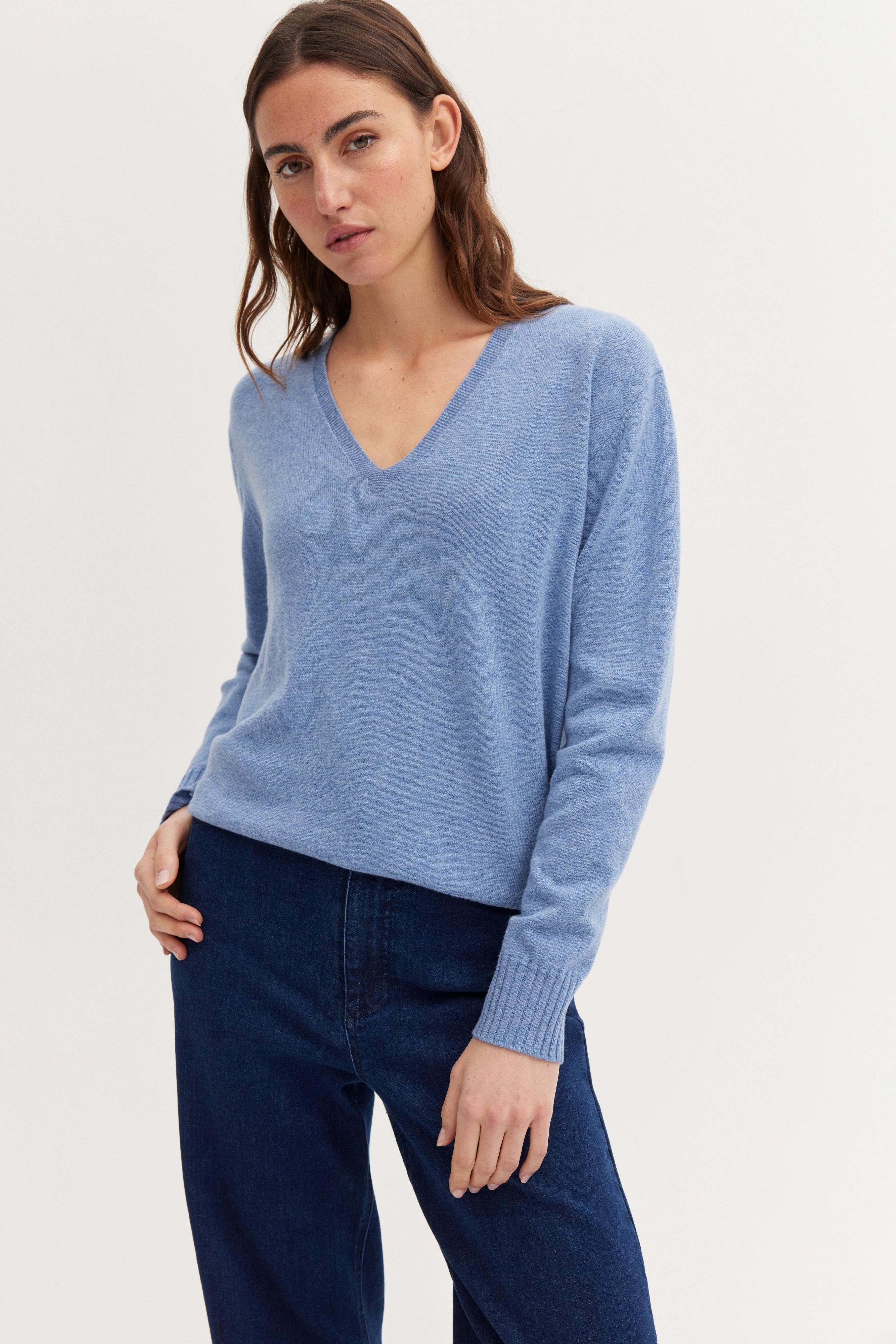 The Fashion People Merino V-Neck Pullover