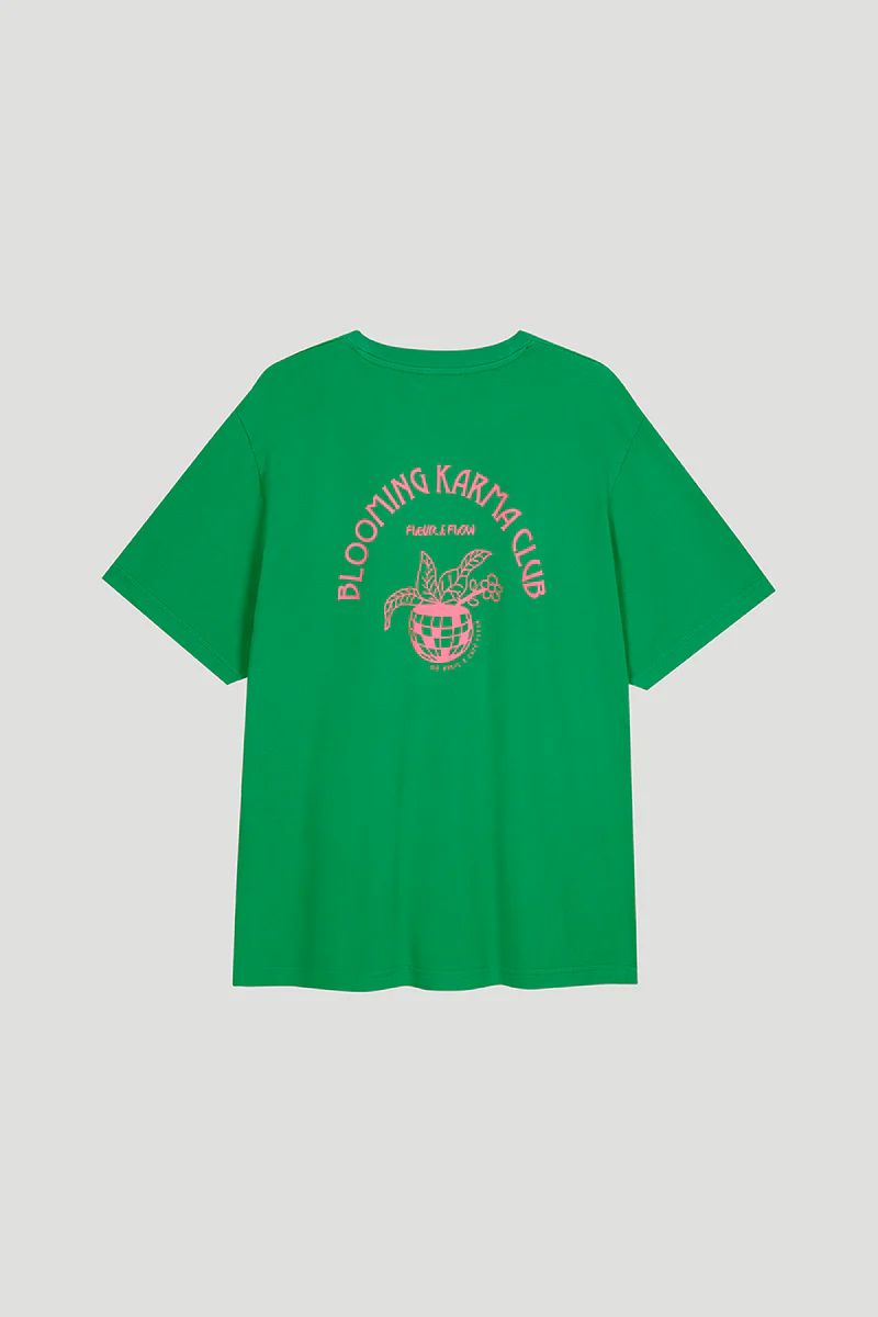Oh April Boyfriend T-shirt Blooming Club