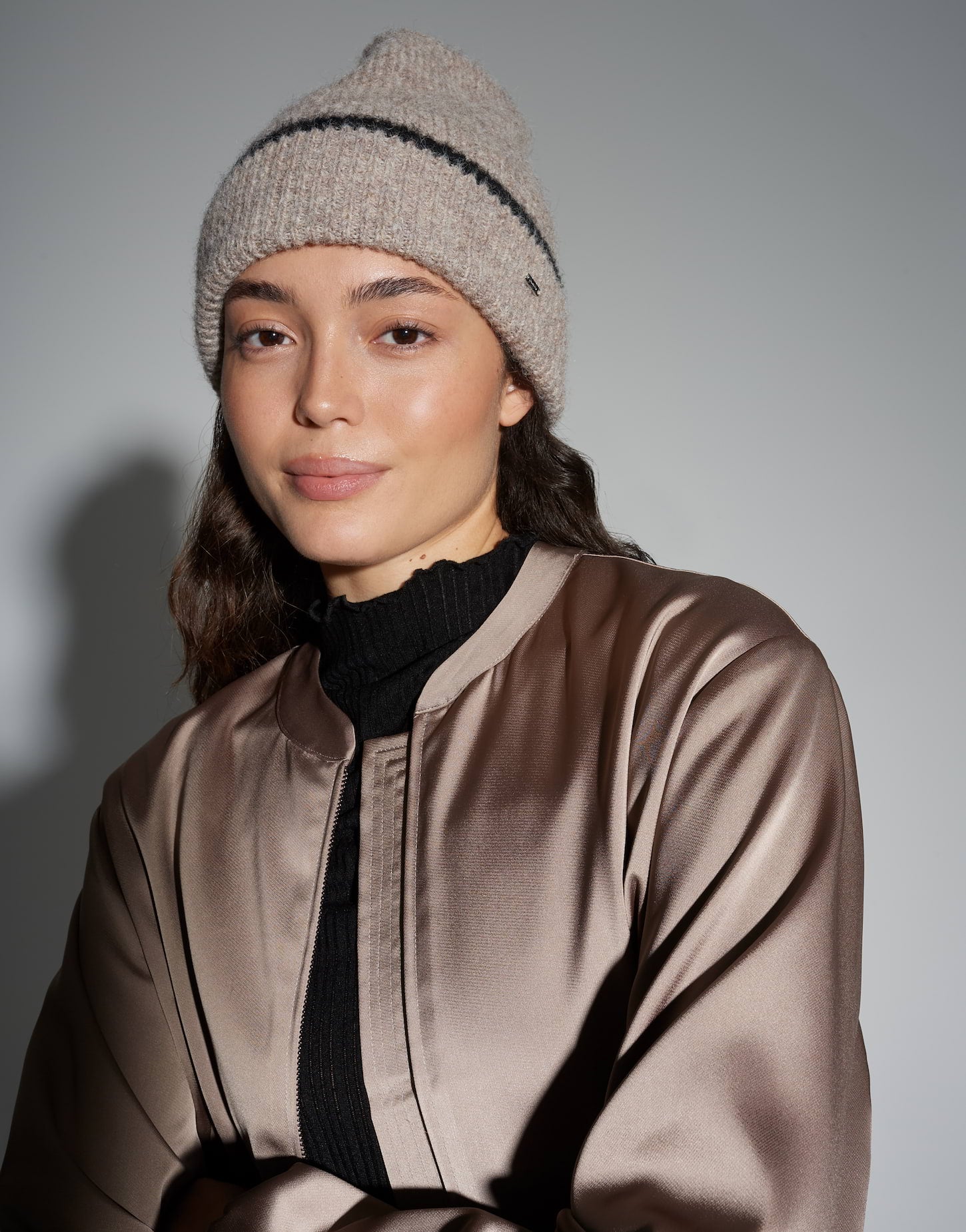 OPUS weiche Rippstrickmütze mit Wollanteil Apluto