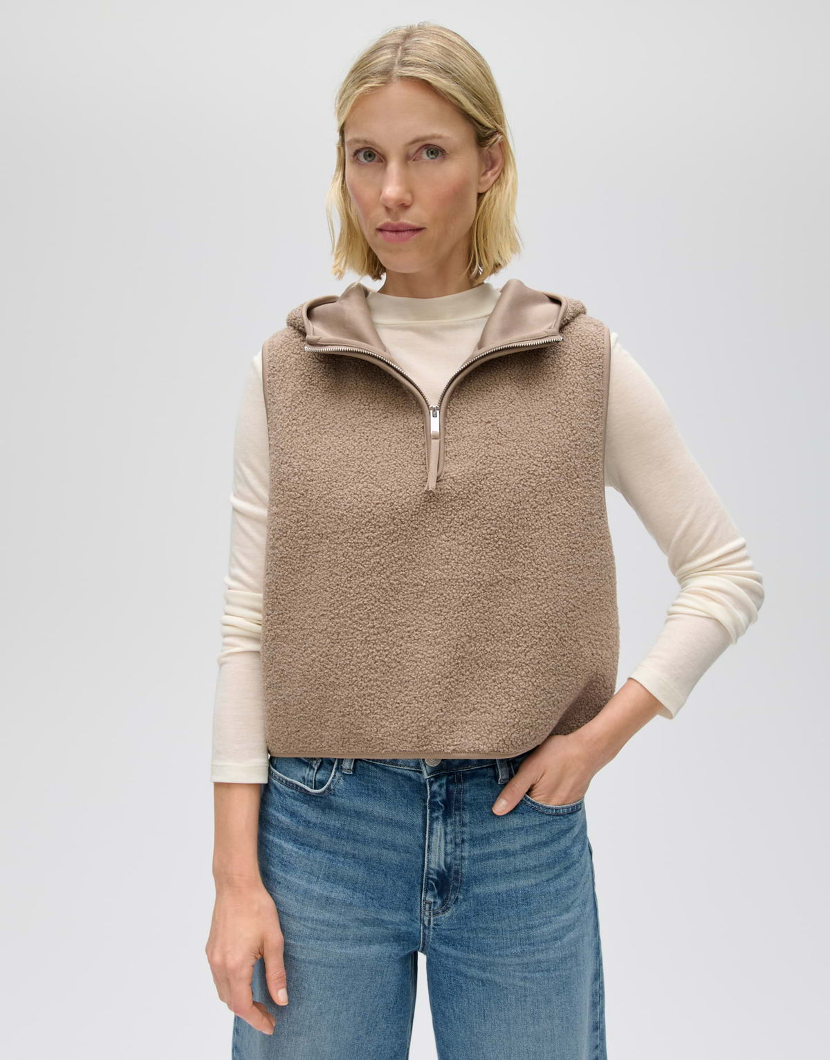 Flauschiges Cape aus Teddyfell Akapu cape