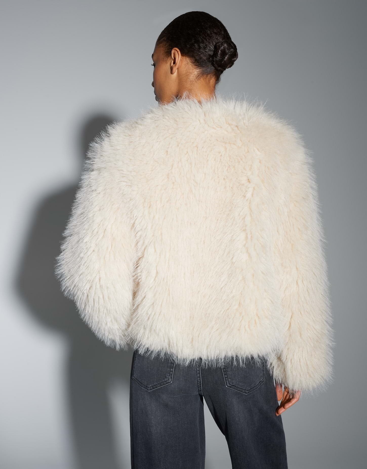 OPUS Regular voluminöse Kurzjacke in Felloptik Heti