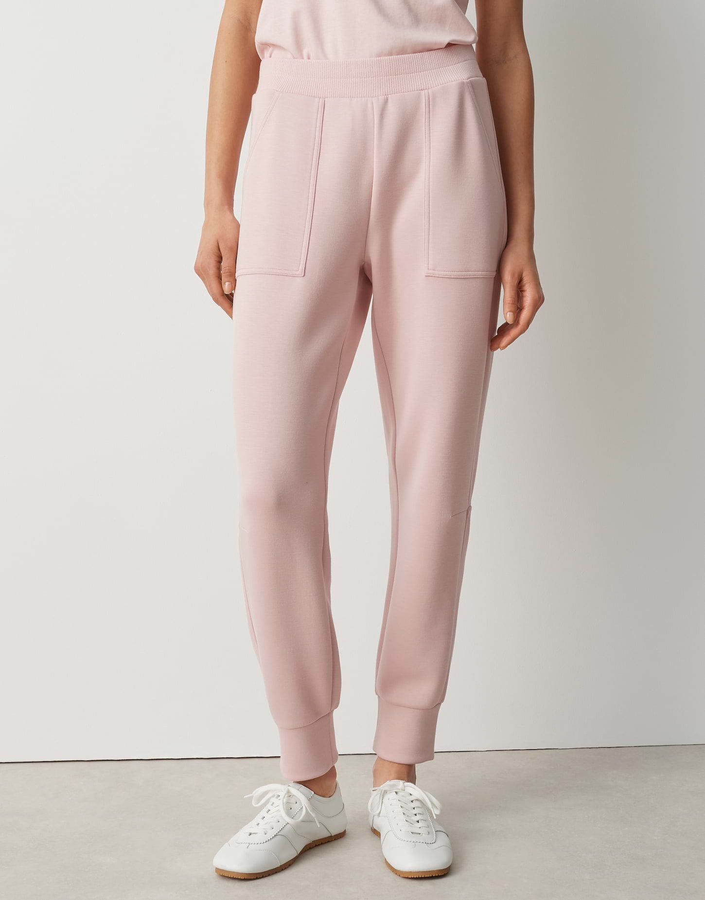 OPUS Relaxed Jogpants mit samtiger Optik Myha club