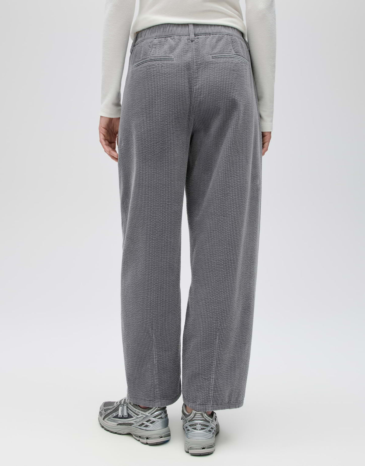 Cordhose im Barrel Fit Myha softness