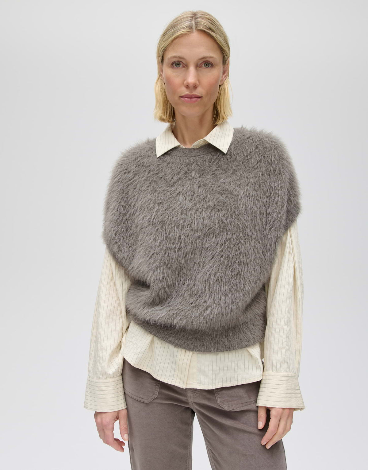 Pullunder aus flauschigem Garn Regular Fit Pamosa