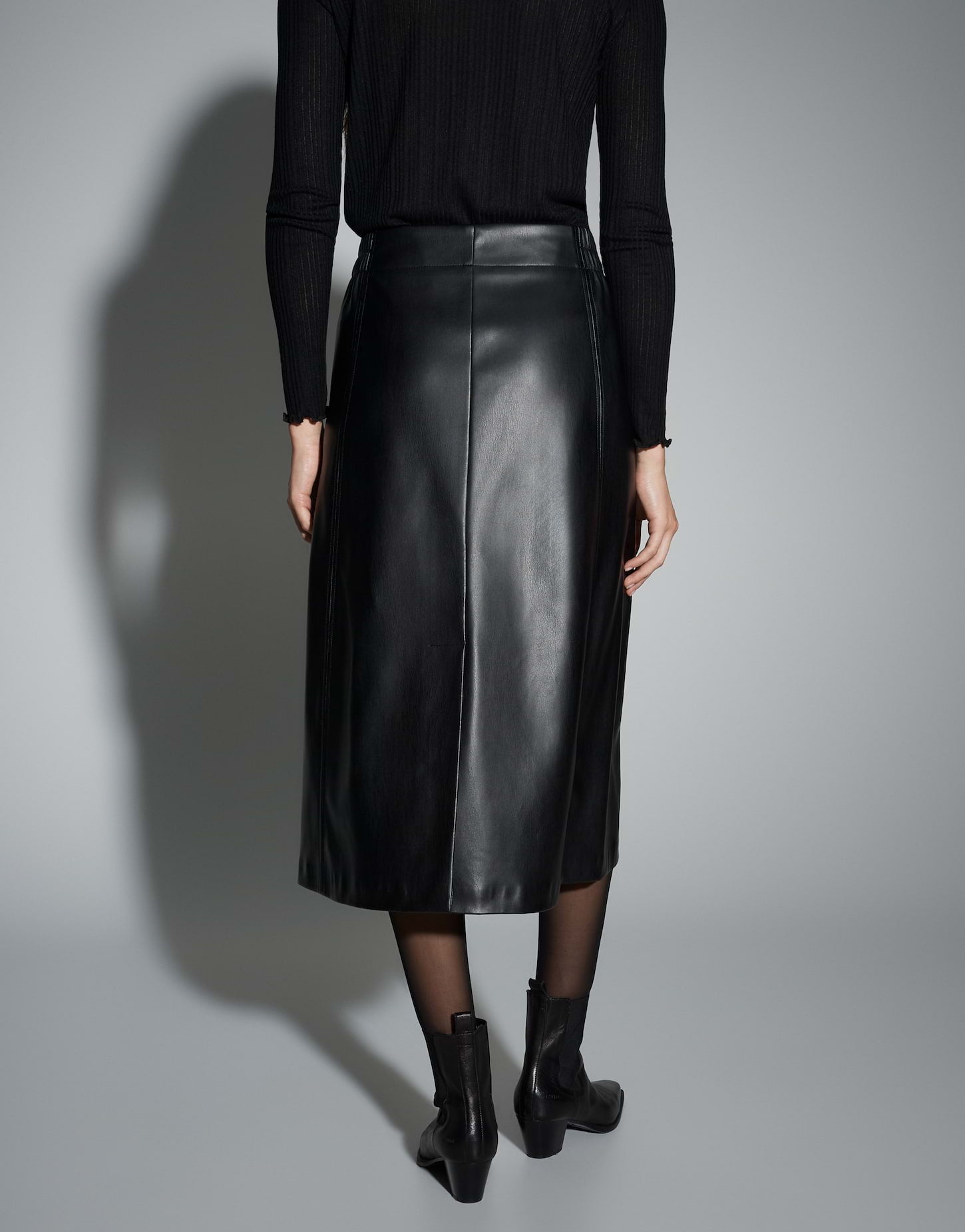 OPUS Midirock aus weichem Kunstleder Roga