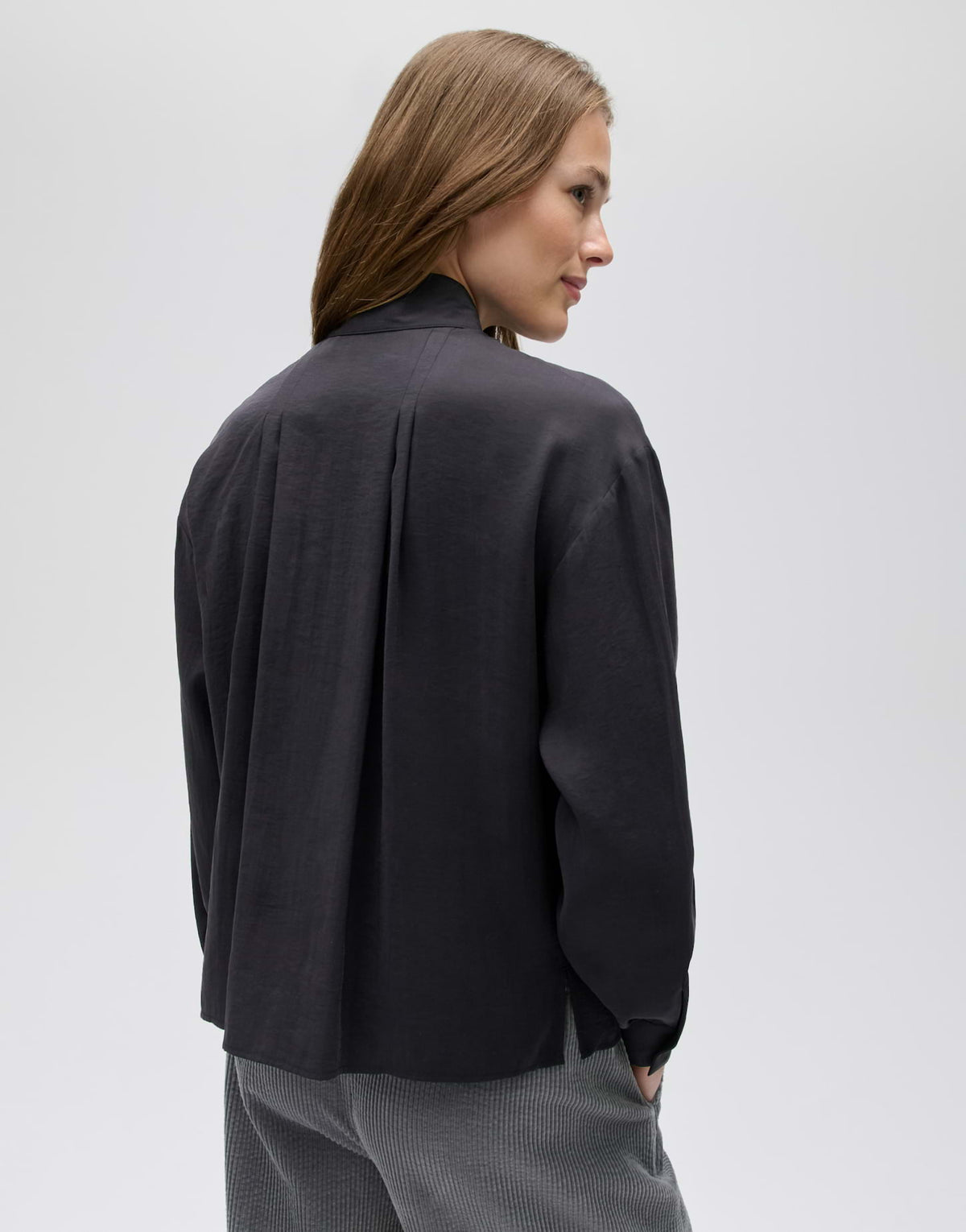 Satinbluse mit Faltendetail am Rücken Loose Fit Fasofta